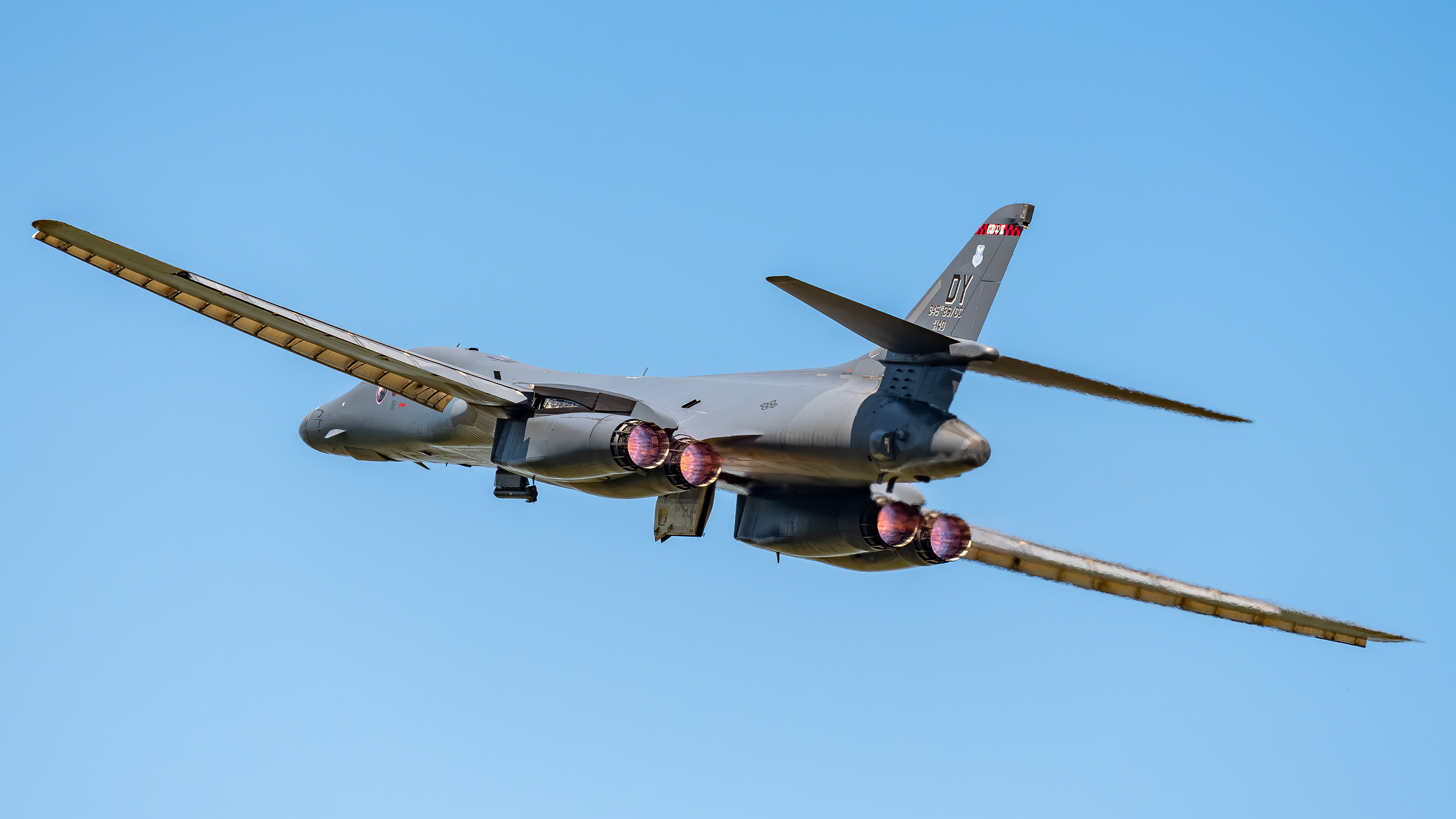 United States Air Force - Rockwell B-1B Lancer - 86-0140 (JINGO21)