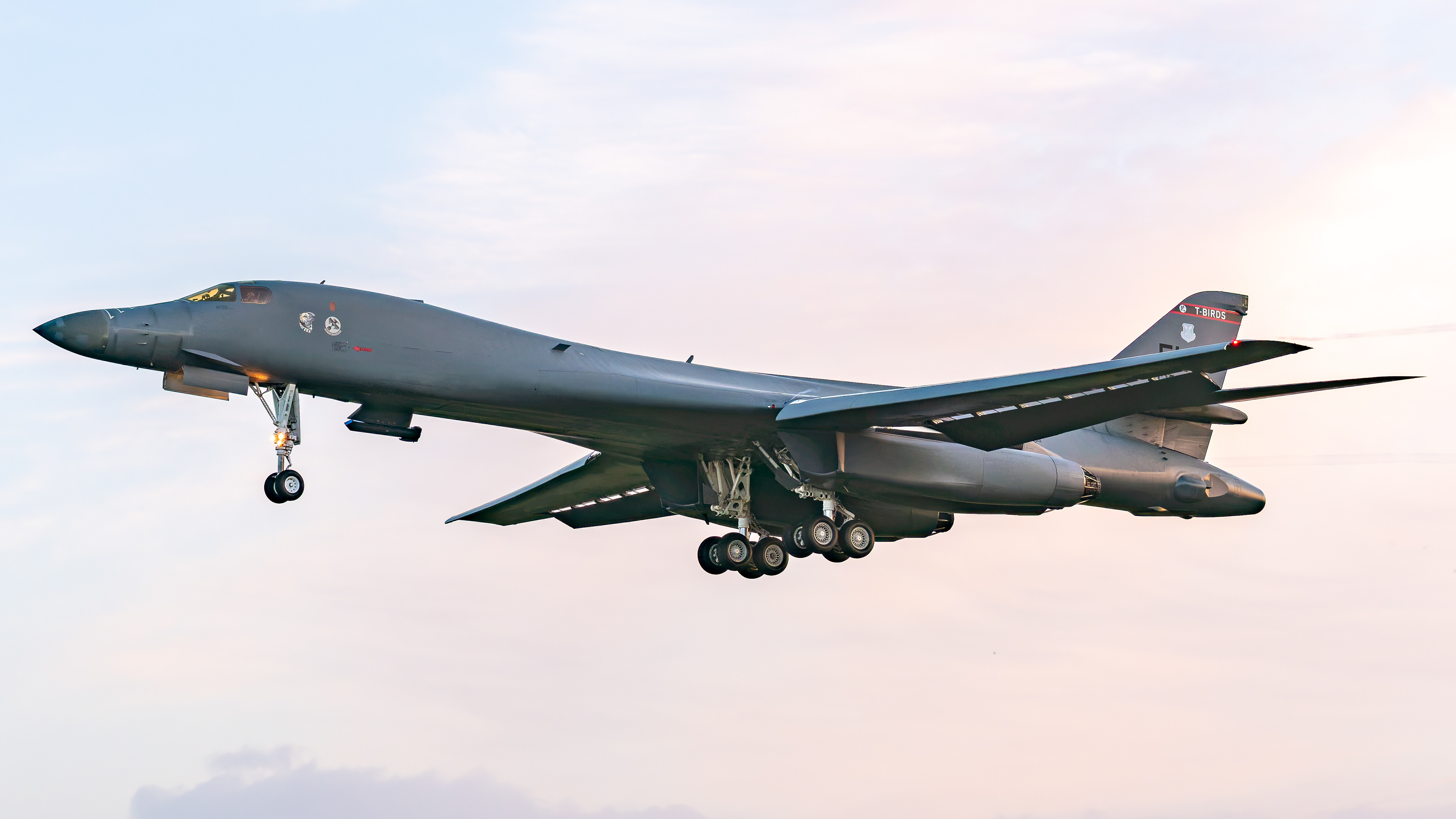 United States Air Force - B-1B Lancer - 86-0120 (TAFFY46)