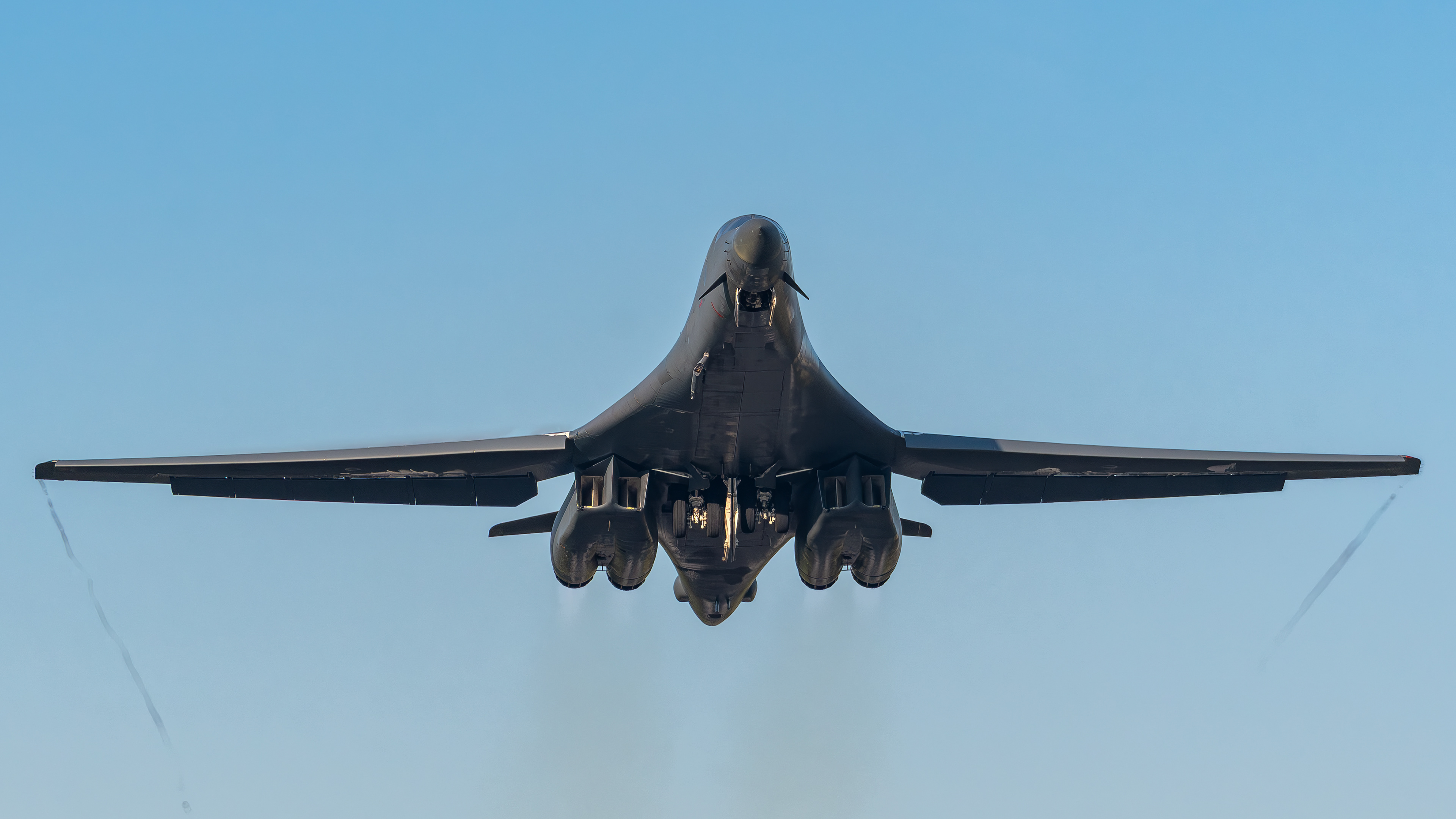 United States Air Force - B-1B Lancer - 86-0107 (DRYER75)