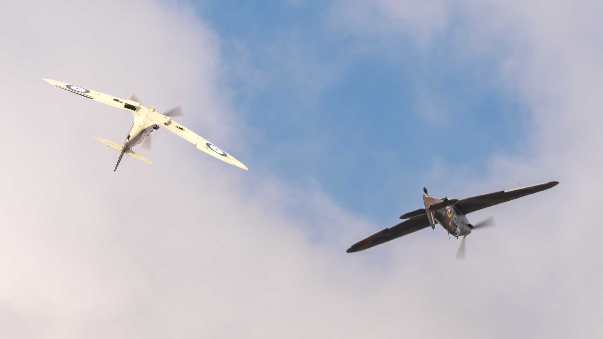 RAF / BBMF - Spitfire/Hurricane - P7350/LF363 (Memorial2/3)