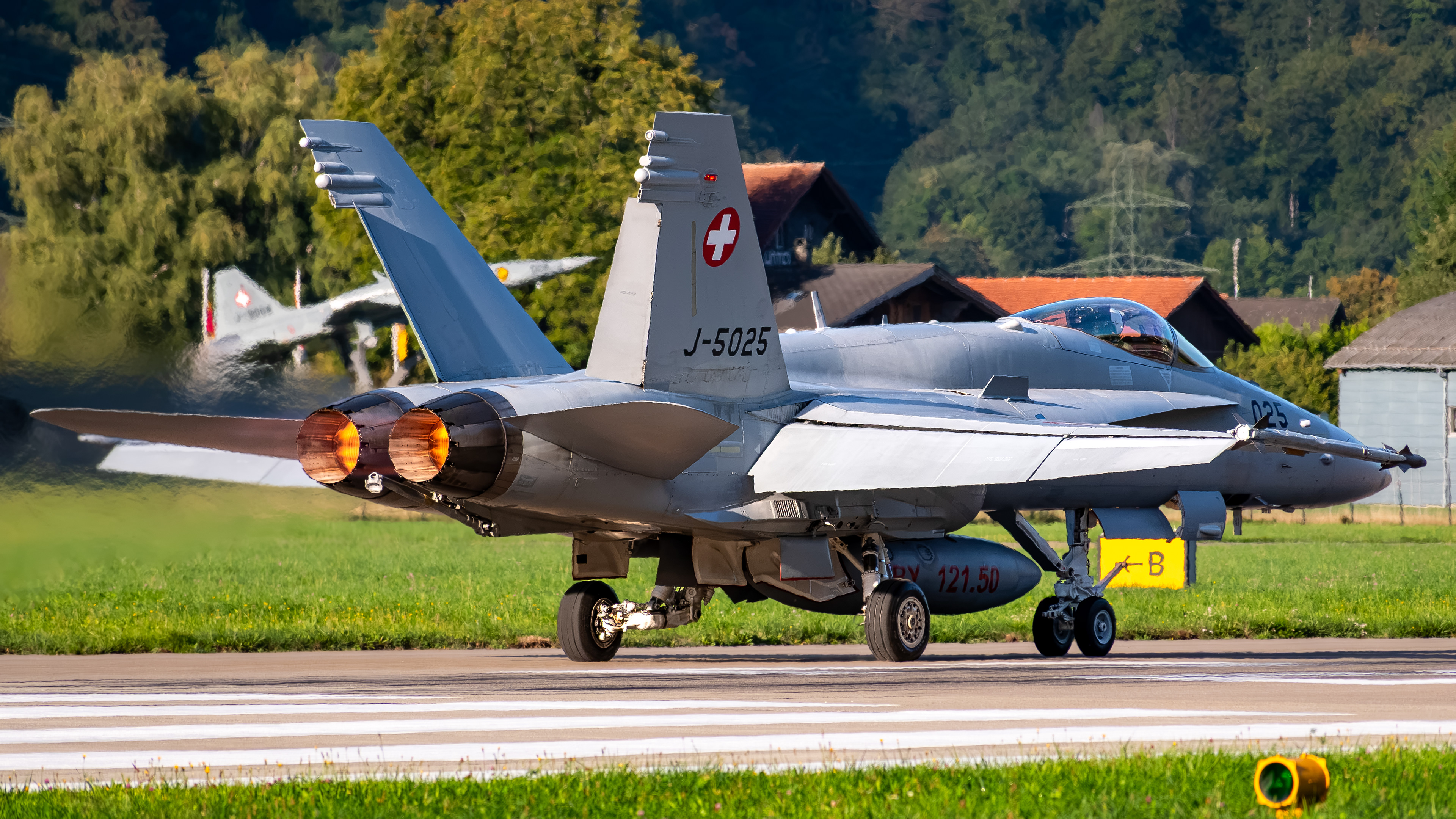 Swiss Air Force - F/A-18C Hornet - J-5025 (VIPER12)