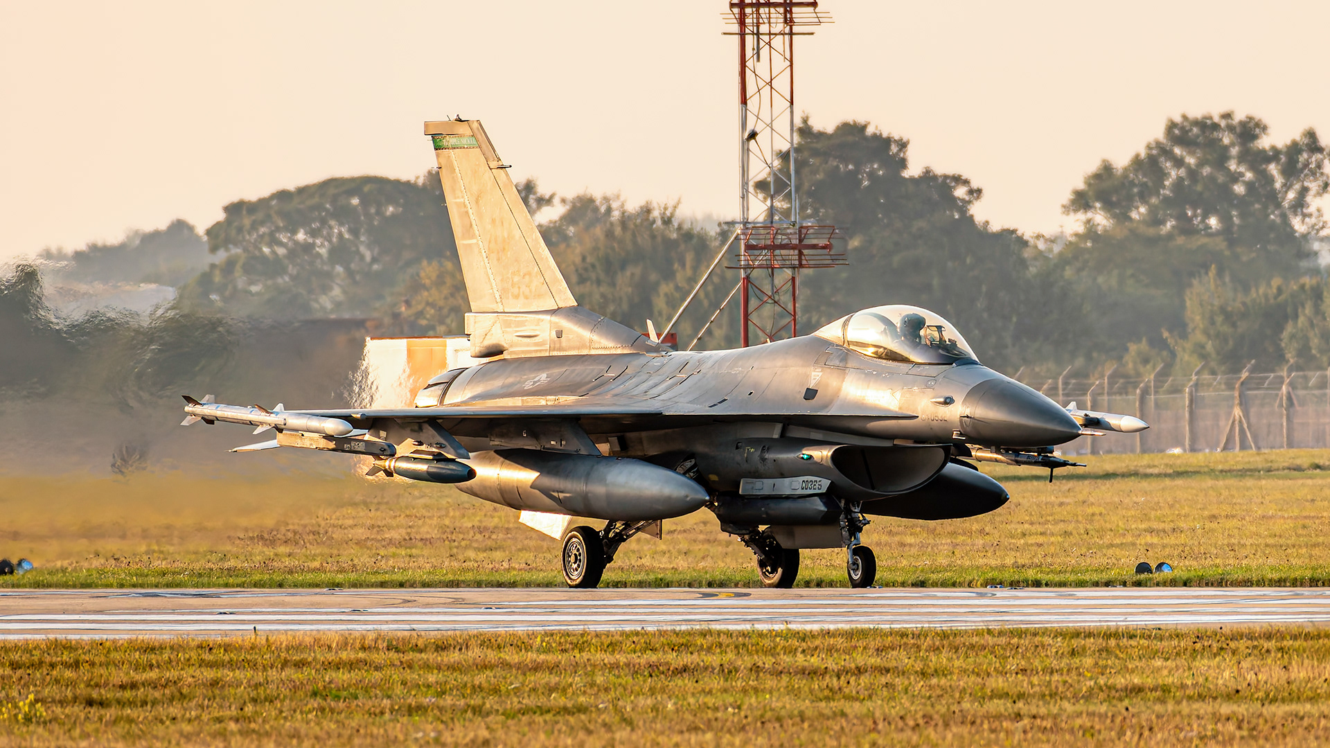 USAF - F-16C Fighting Falcon (88-0532)