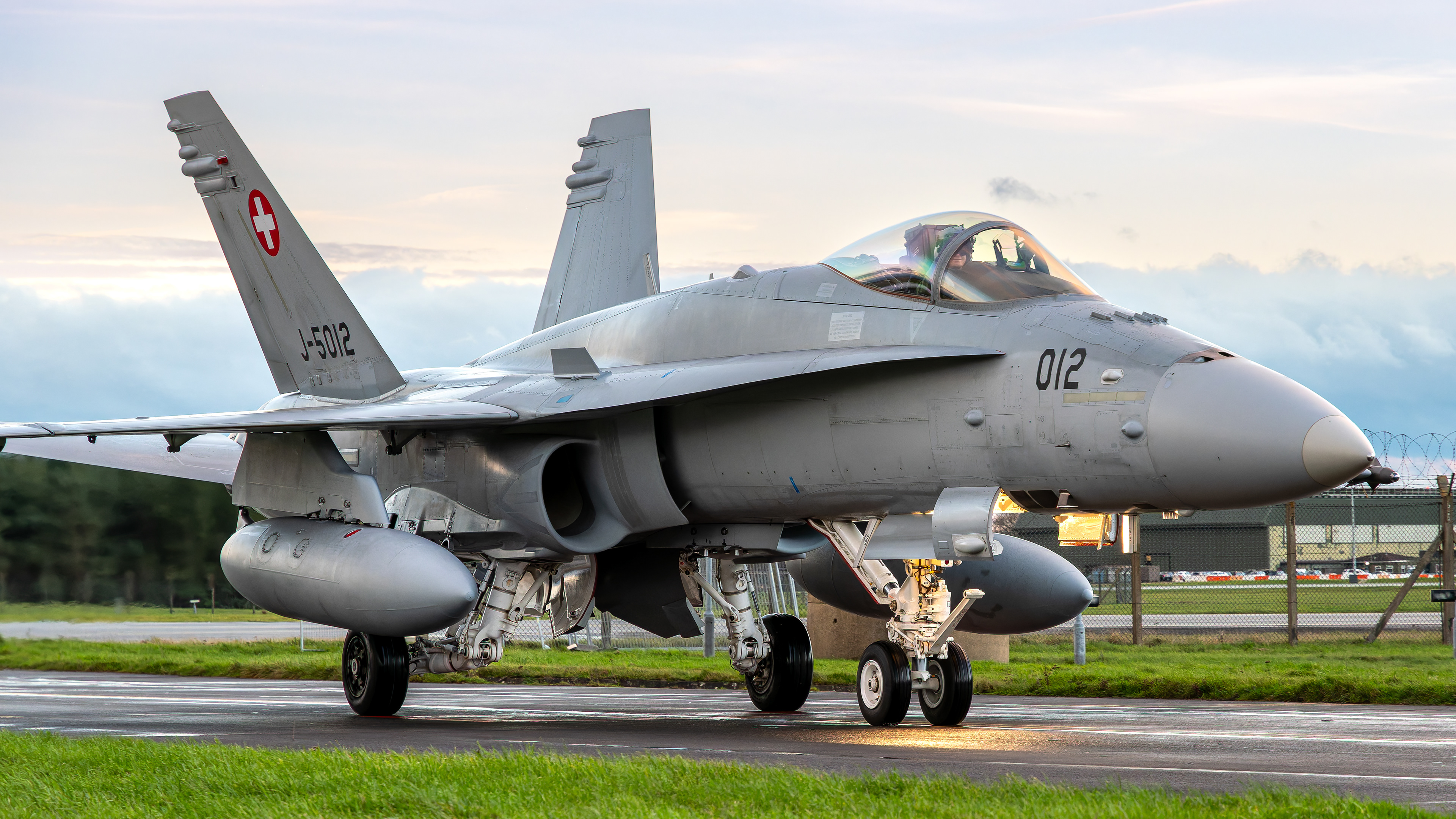 Swiss Air Force - F/A-18C Hornet - J-5012 (SIXPACK31)