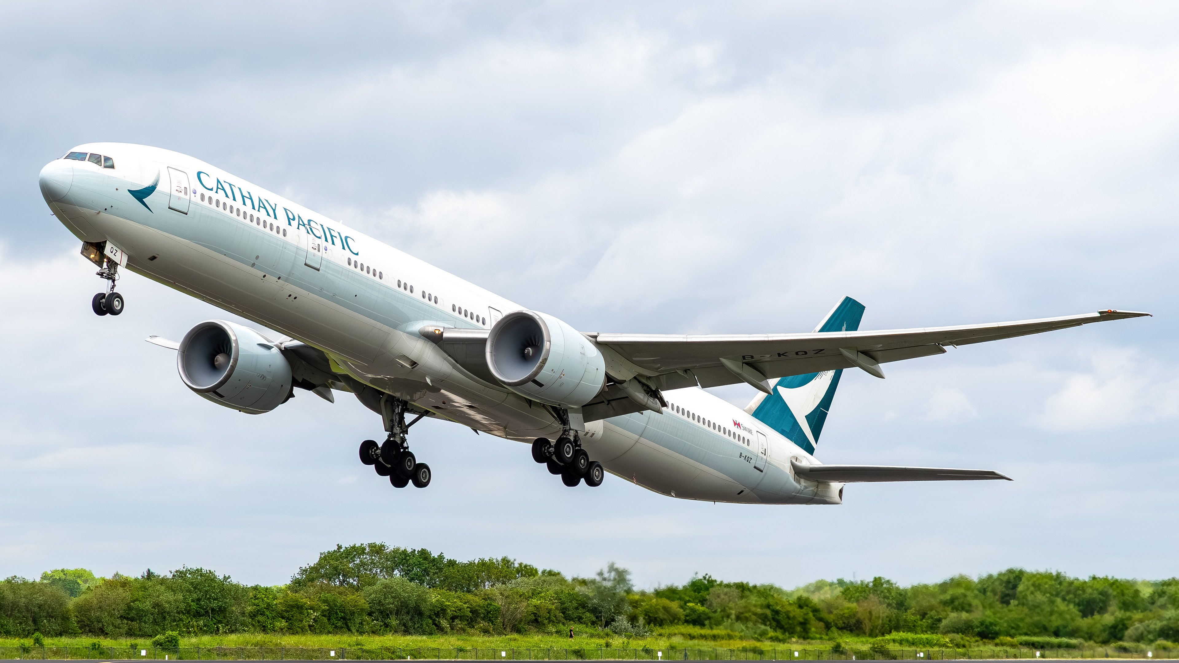 Cathay Pacific - Boeing 777-300ER - B-KQZ (CPA216)