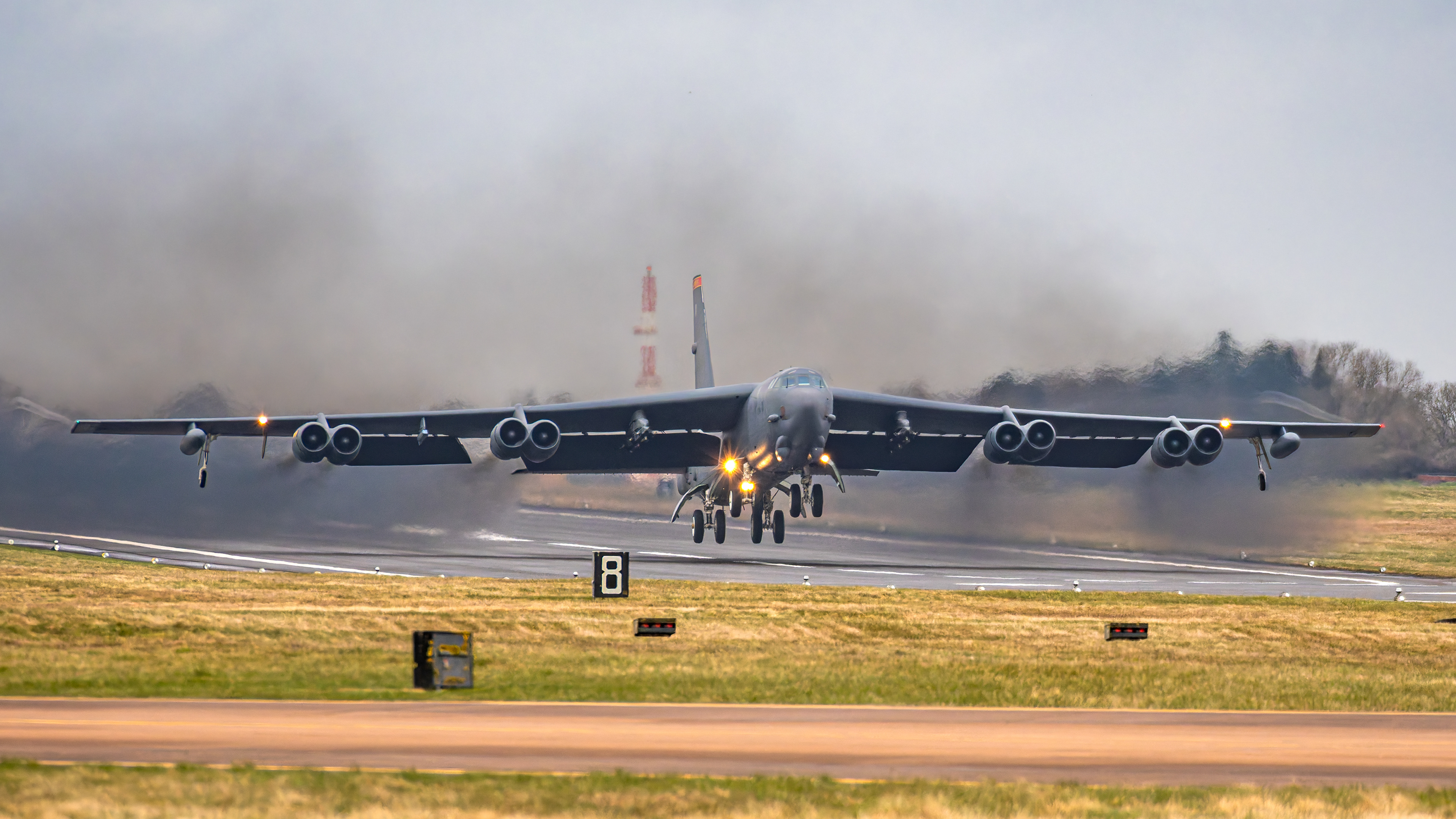 USAF - Boeing B-52H Stratofortress - 60-0044 (BUZZ21)