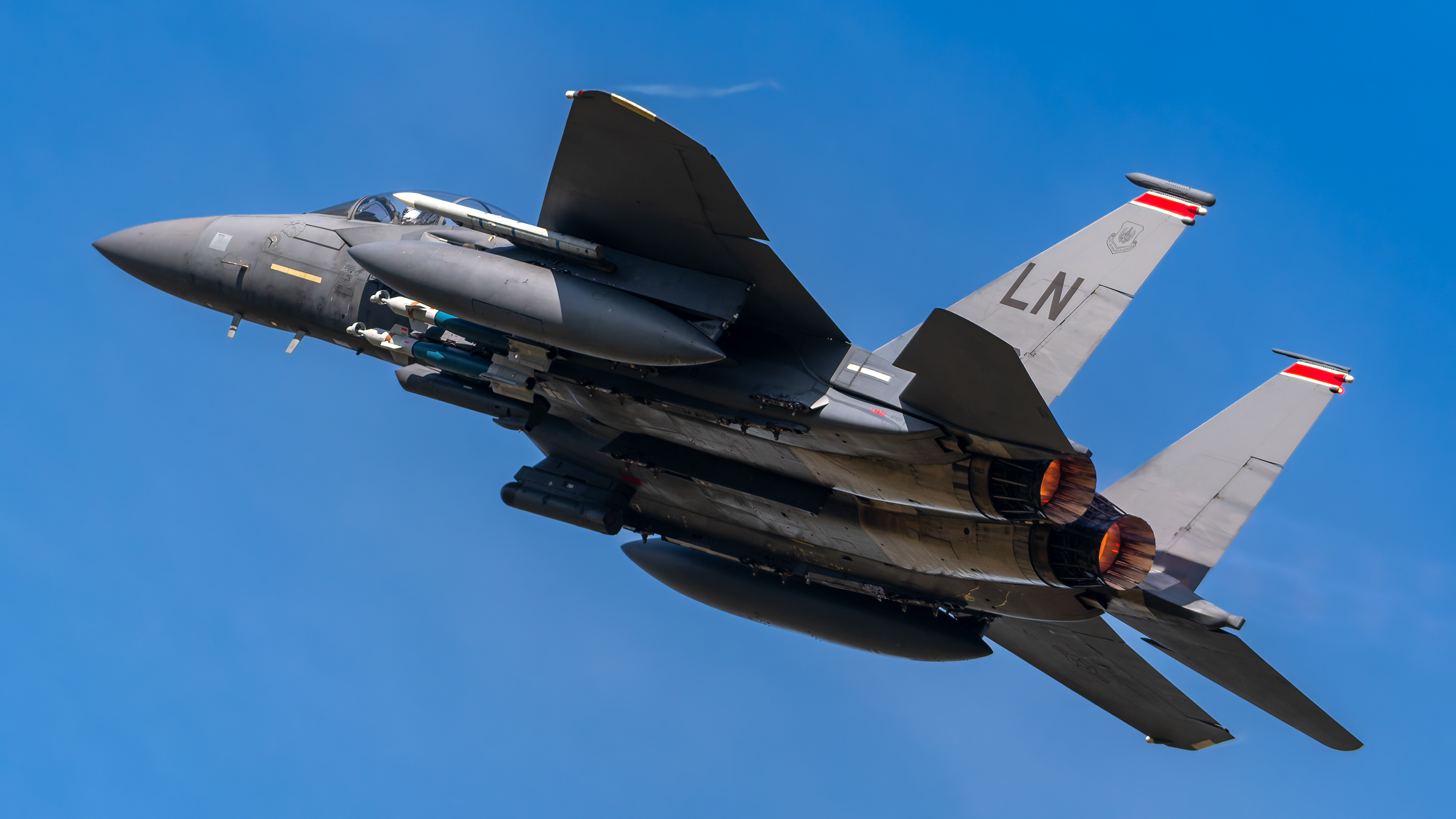United States Air Force - F-15E Strike Eagle - 00-3002 (CASINO21)