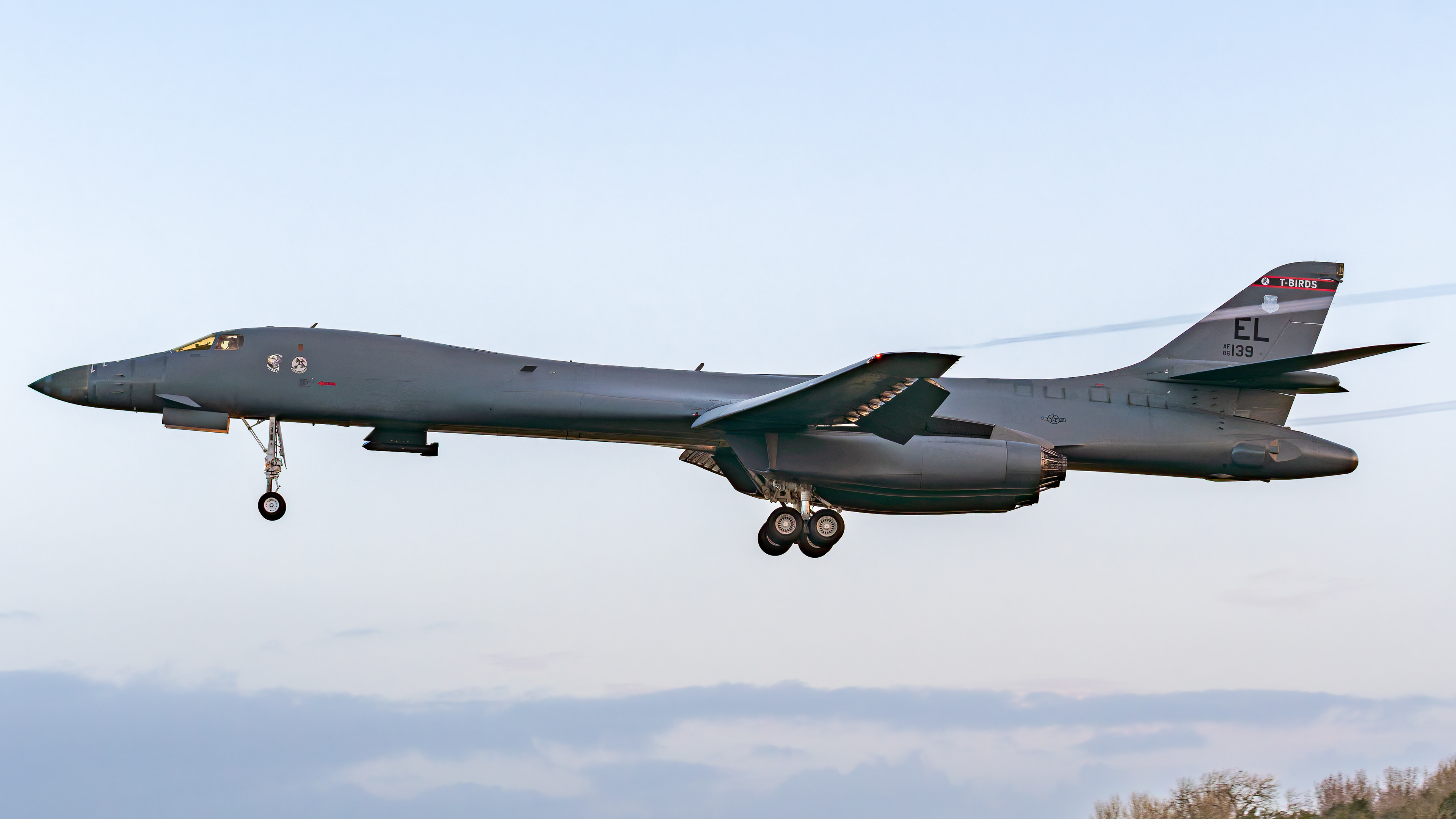 United States Air Force - B-1B Lancer - 86-0120 (TAFFY46)