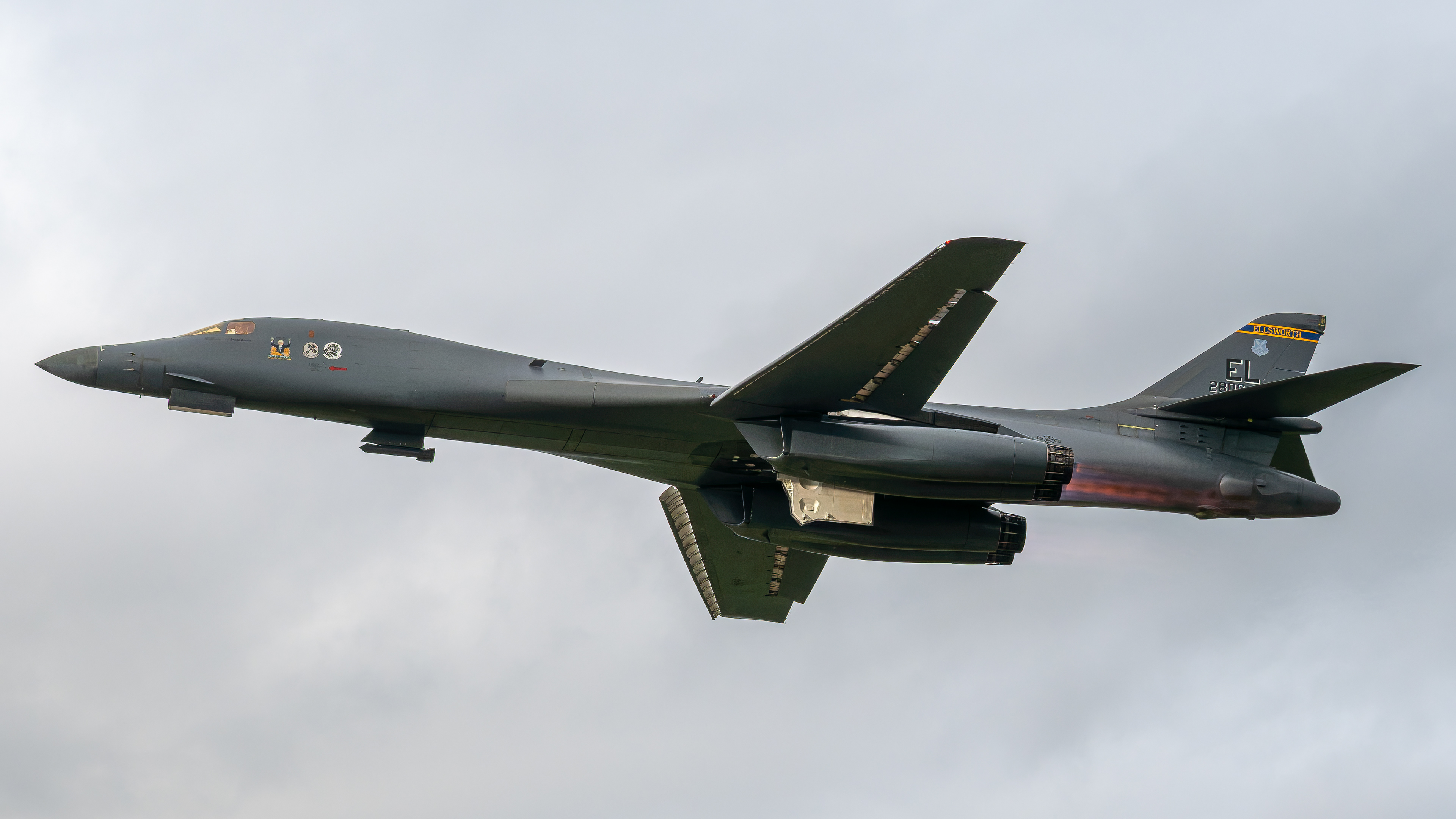 United States Air Force - B-1B Lancer - 86-0121 (TAFFY45)