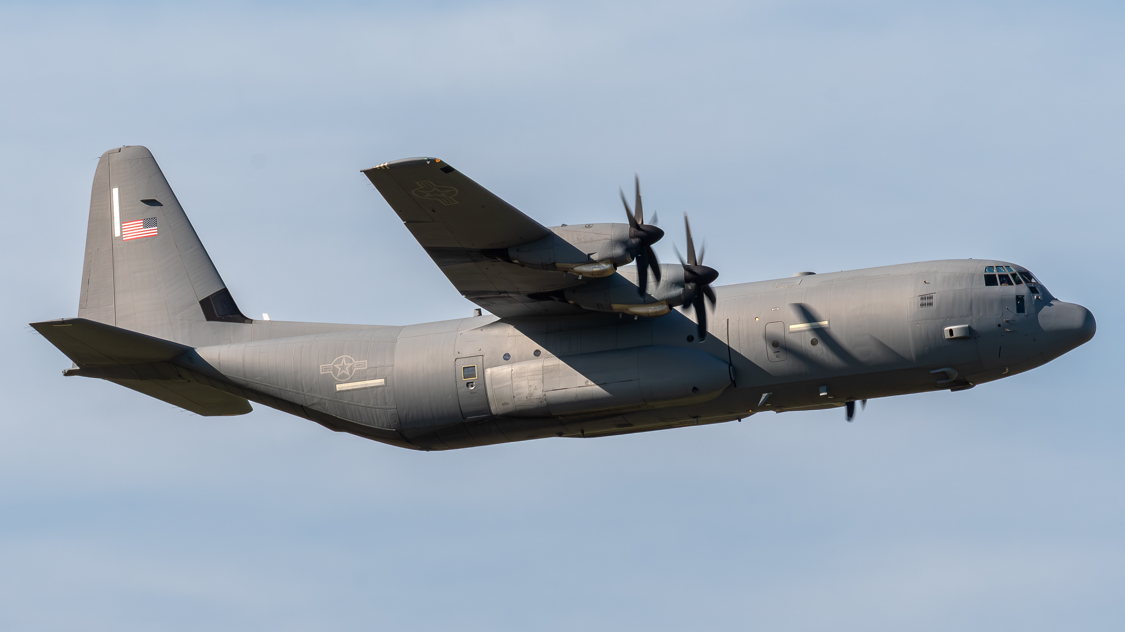 United States Air Force - C-130J Hercules - 06-8611 (HKY754)