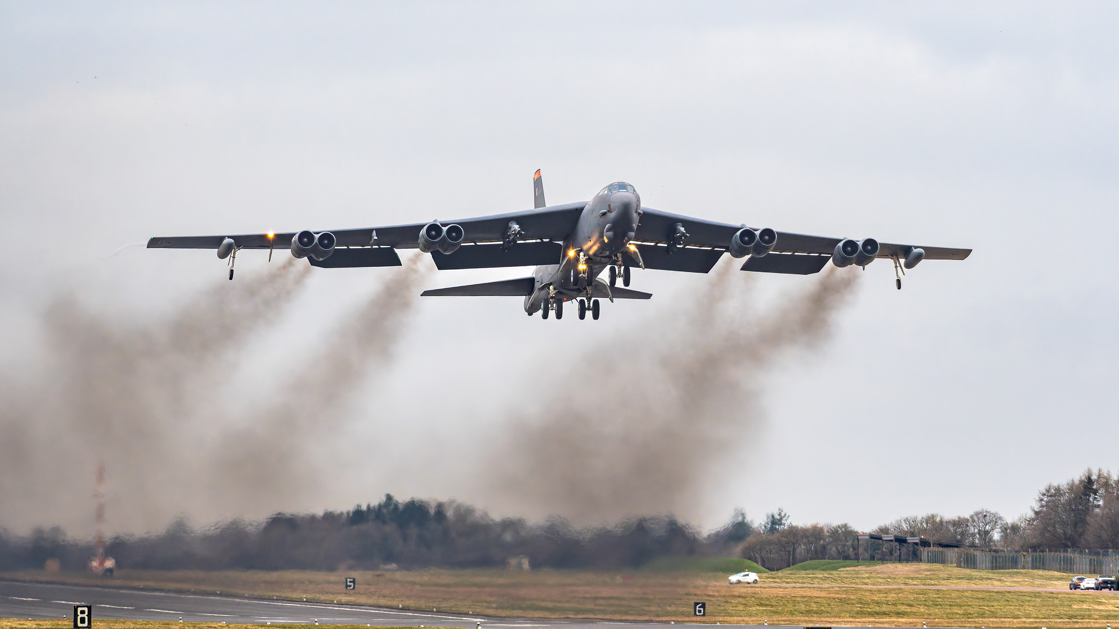 USAF - Boeing B-52H Stratofortress - 60-0007 (BUZZ22)
