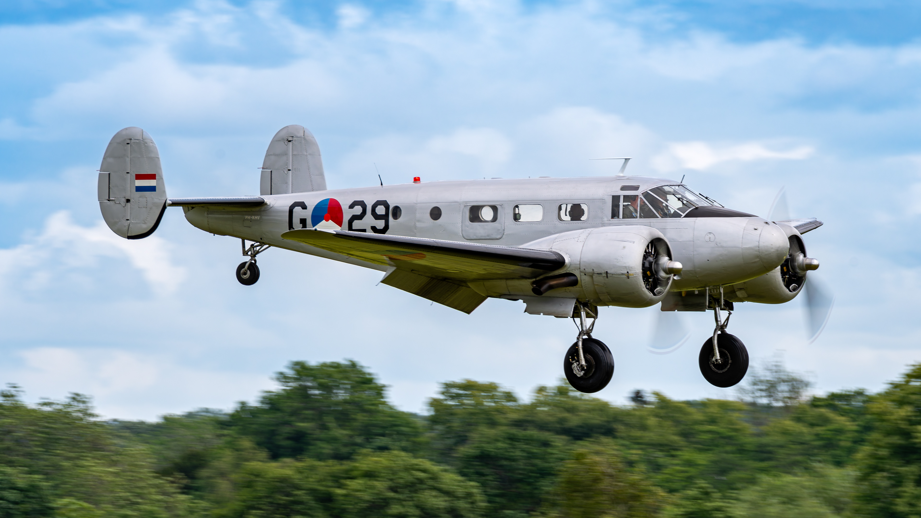 KLuHV - Beech D18S - PH-KHV (PHKHV)