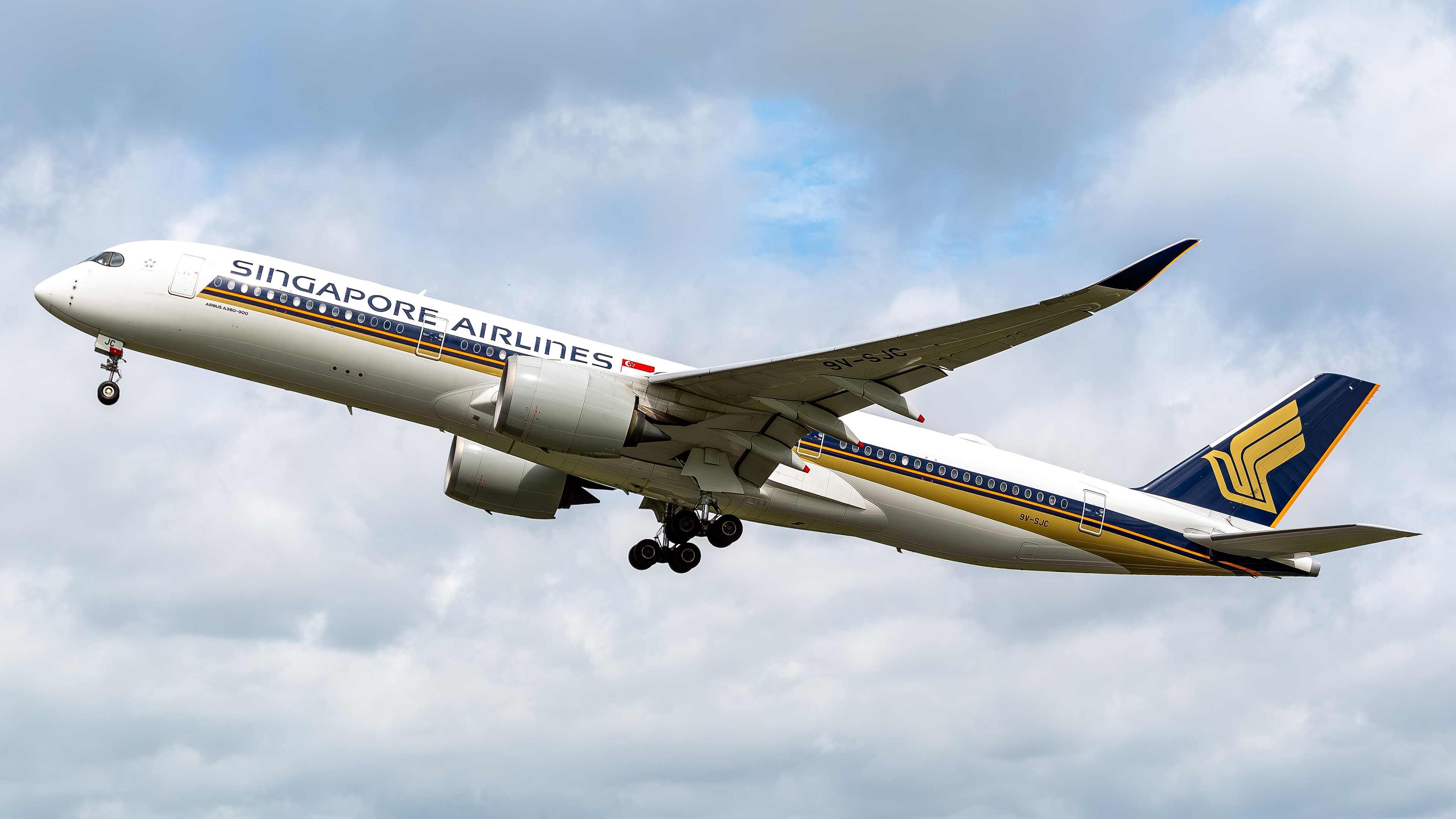 Singapore Airlines - A350-900 - 9V-SJC (SIA301)