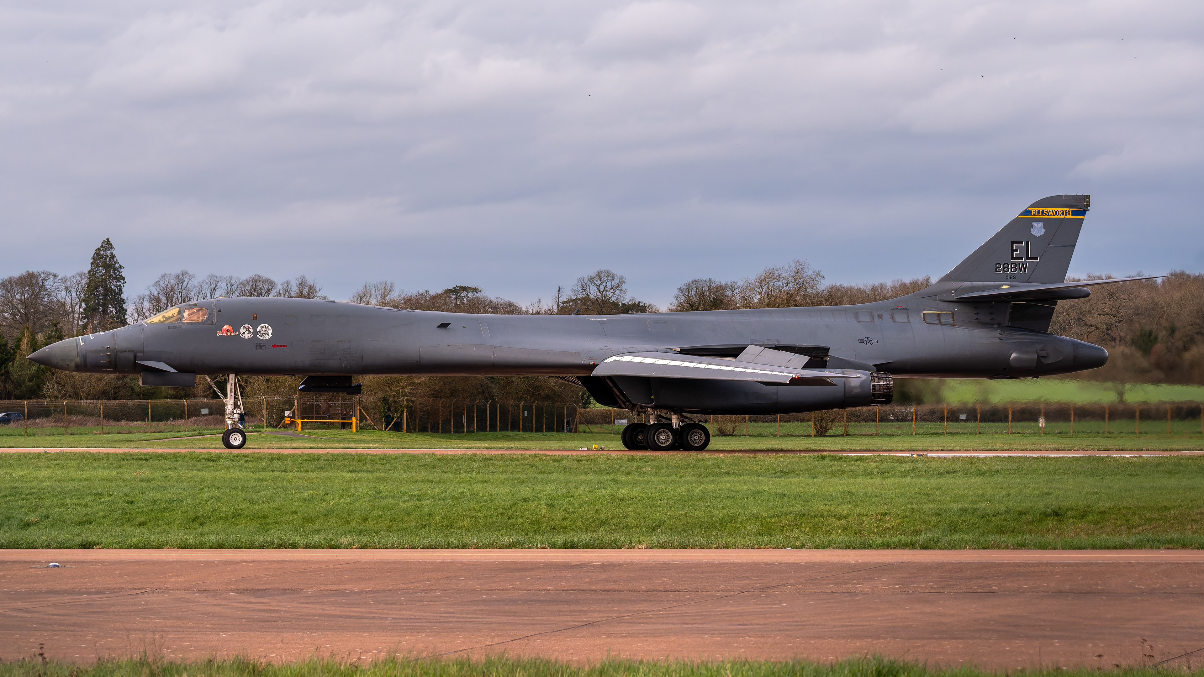 United States Air Force - B-1B Lancer - 86-0129 (TWIN44)