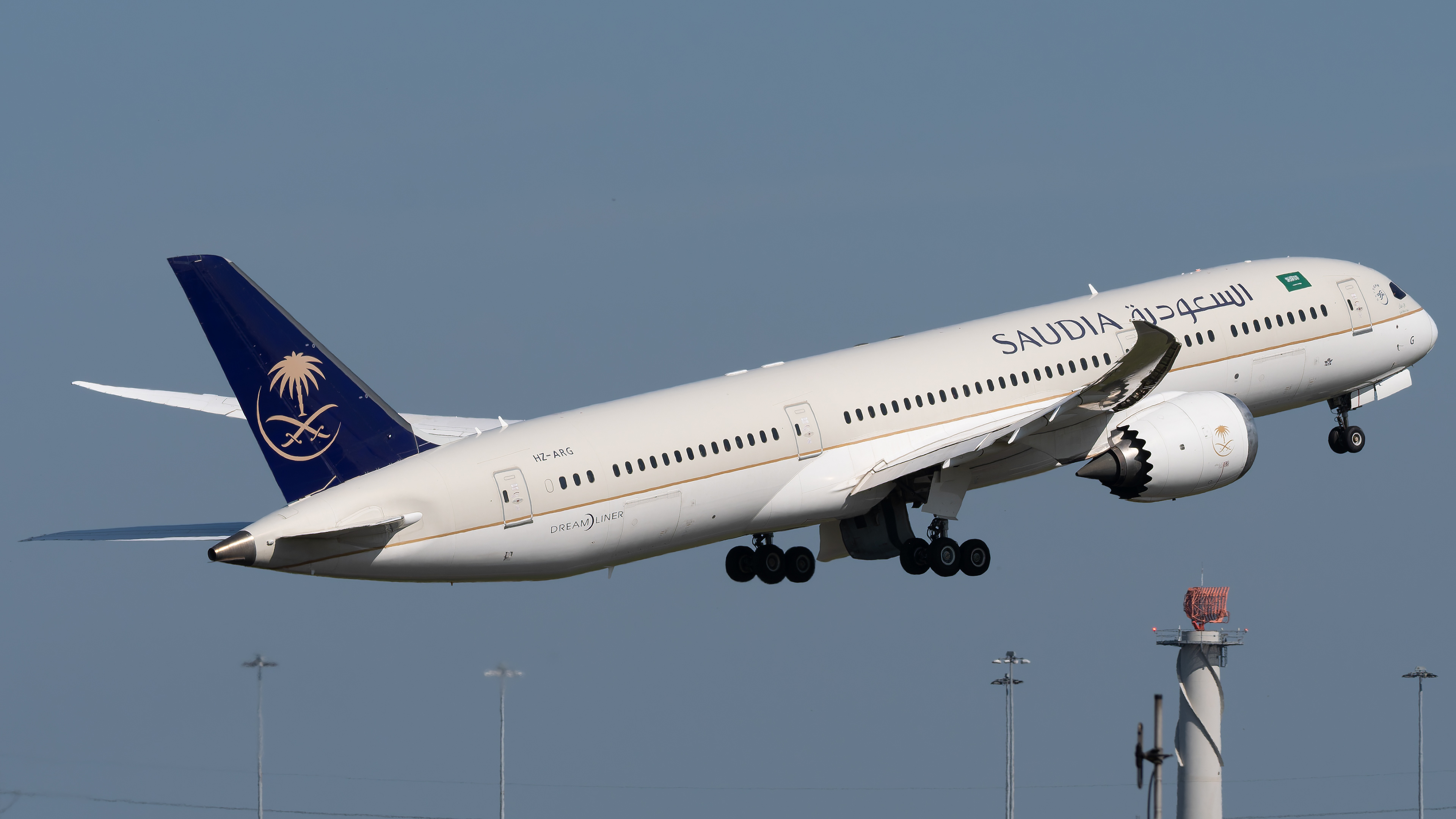 Saudia - Boeing 787-9 - HZ-ARG (SV250 / SVA250)