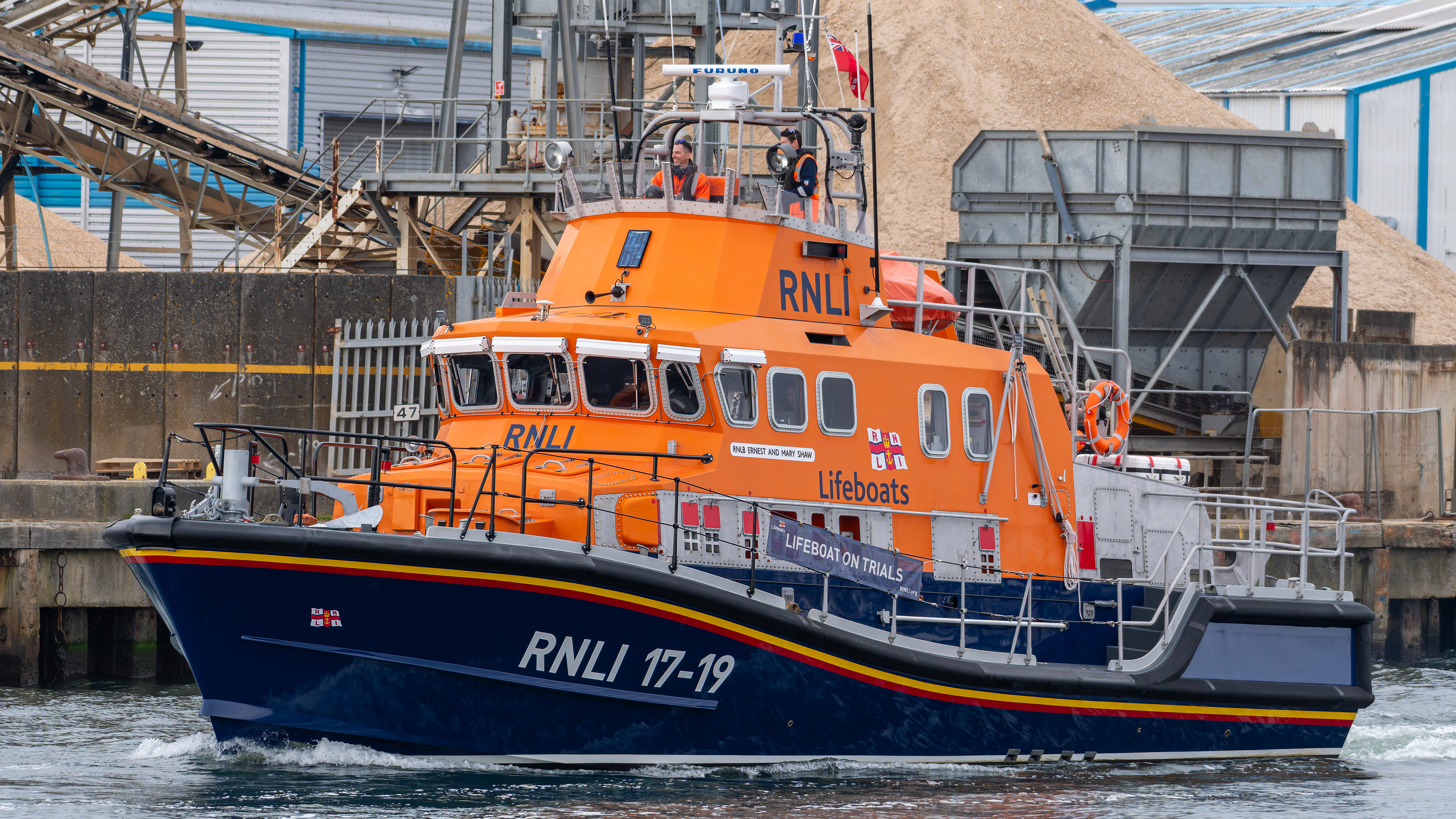 Severn-Class - RNLI Lifeboat 17-19 (Ernest and Mary Shaw)