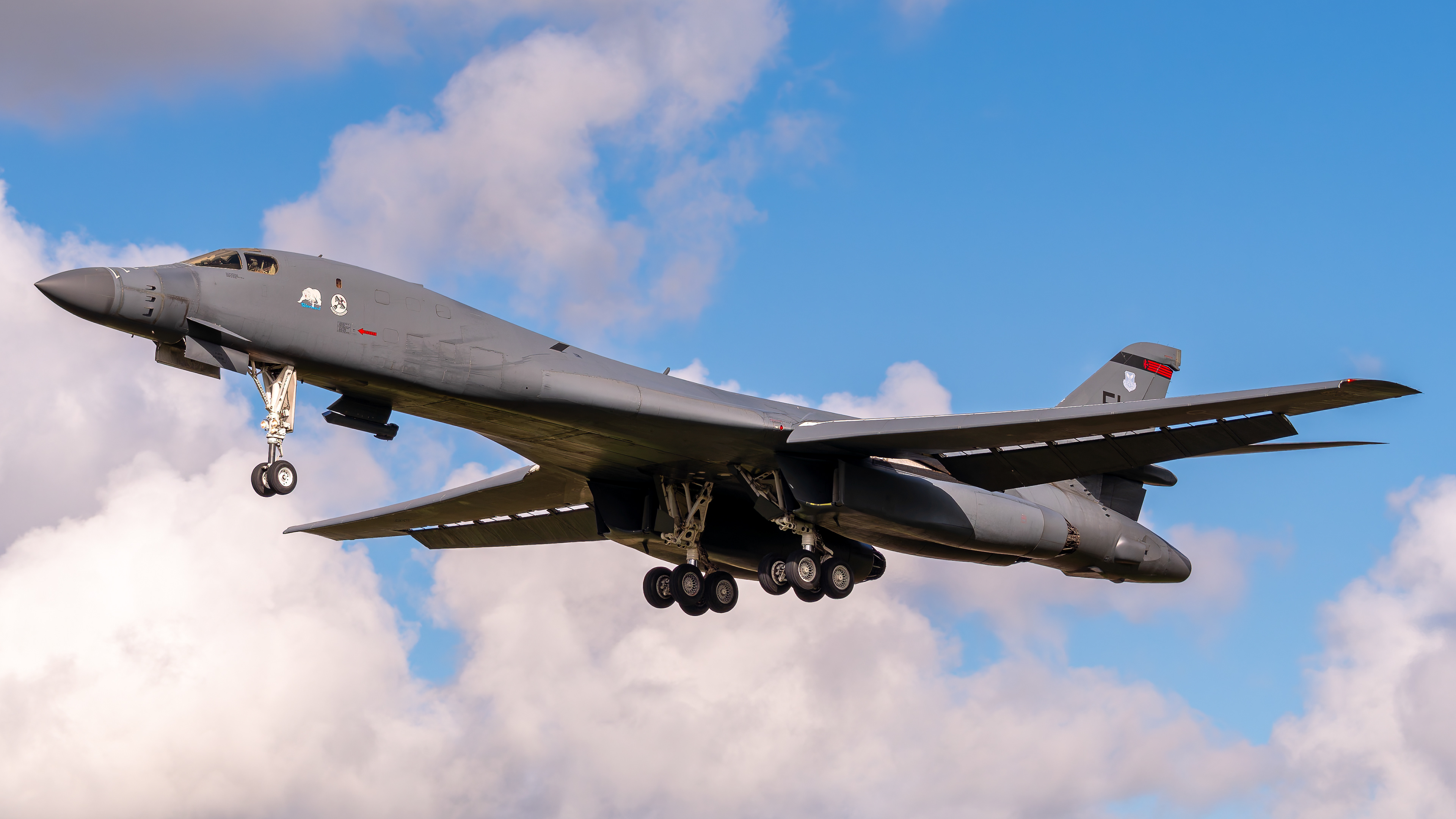 United States Air Force - B-1B Lancer - 85-0072 (TWIN42)