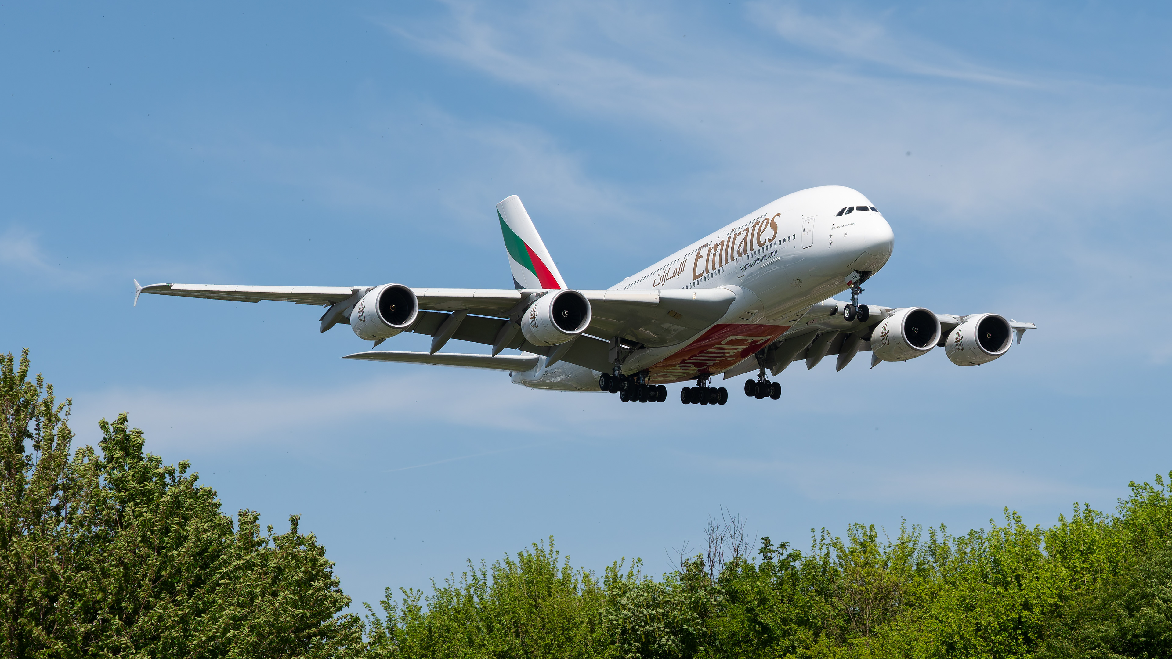 Emirates - A380-800 - A6-EUZ (EK39 / UAE32N)