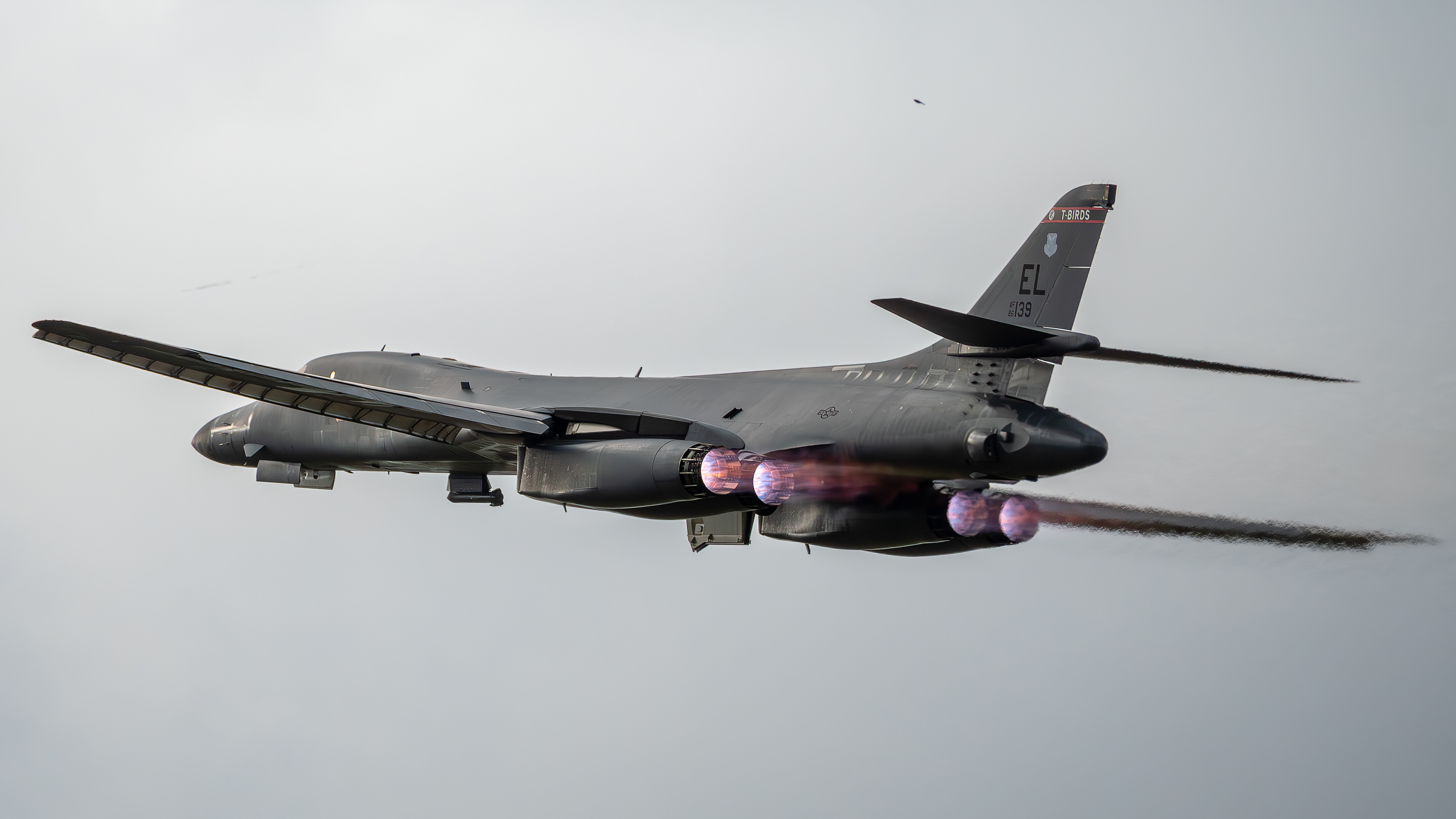 United States Air Force - B-1B Lancer - 86-0120 (TAFFY46)