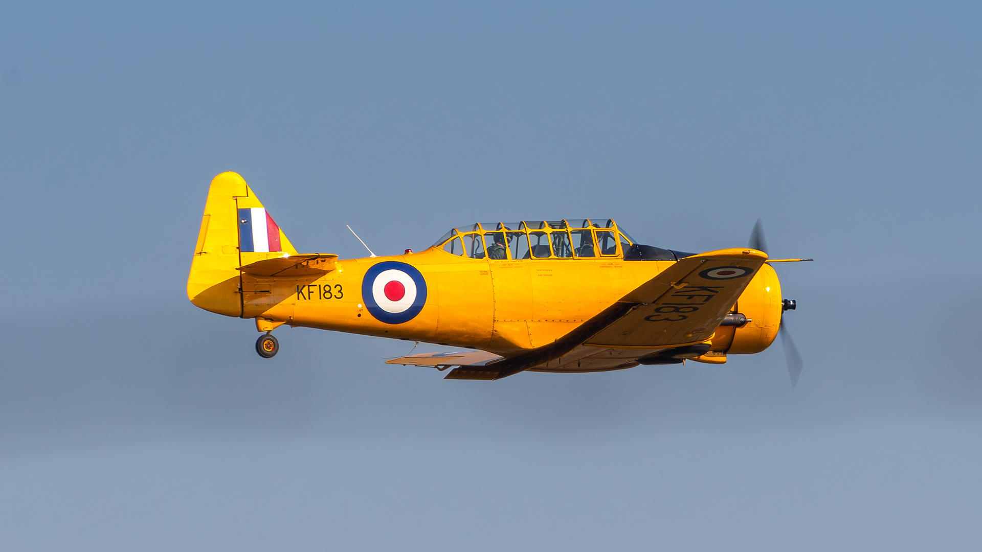 Noorduyn AT-16 Harvard IIB - G-CORS