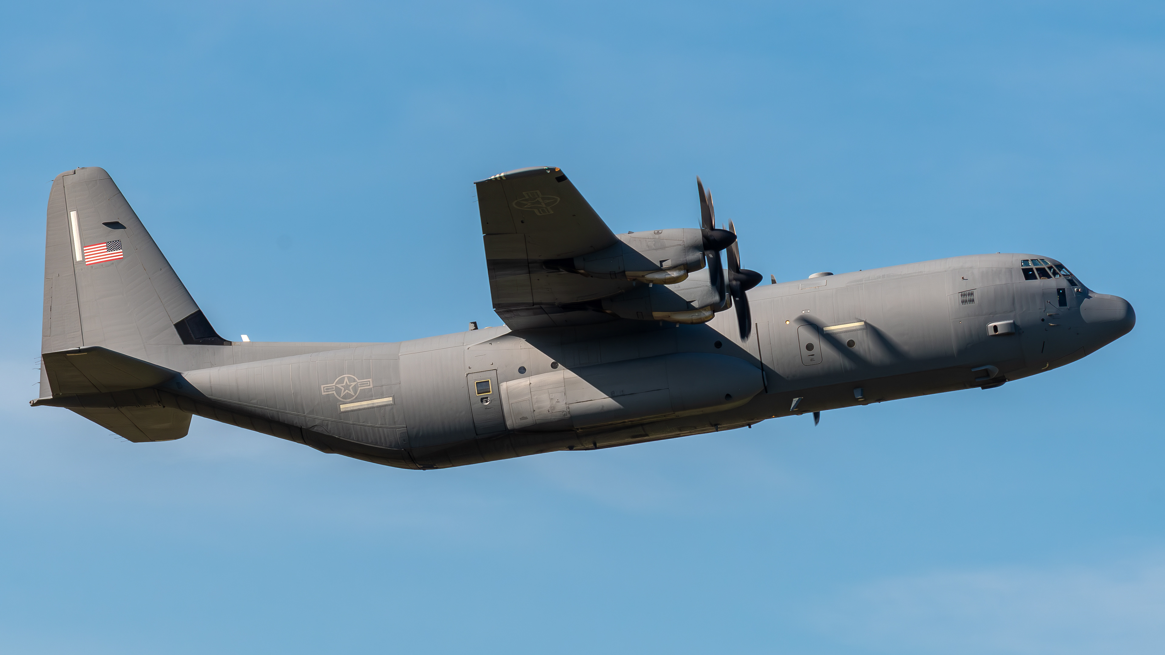 United States Air Force - C-130J Hercules - 06-8611 (HKY754)