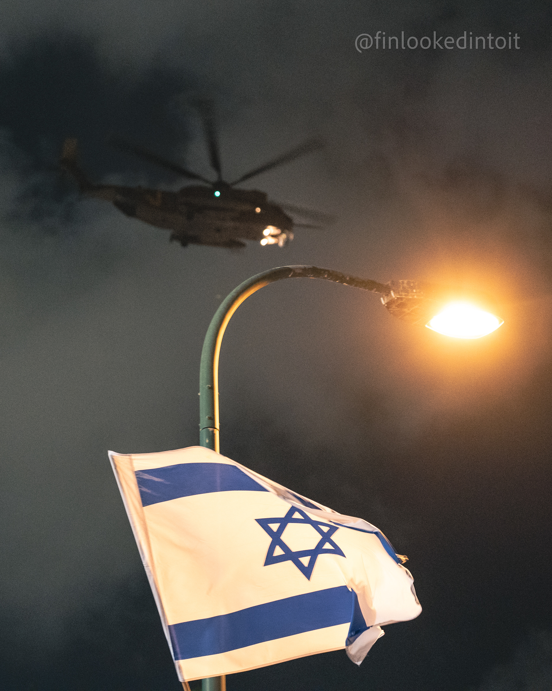 An Israeli CH-53 heavy transport helicopter arrives at a hospital in Tel Aviv with recently released Israeli-American hostage Edan Alexander, 05/12/2025