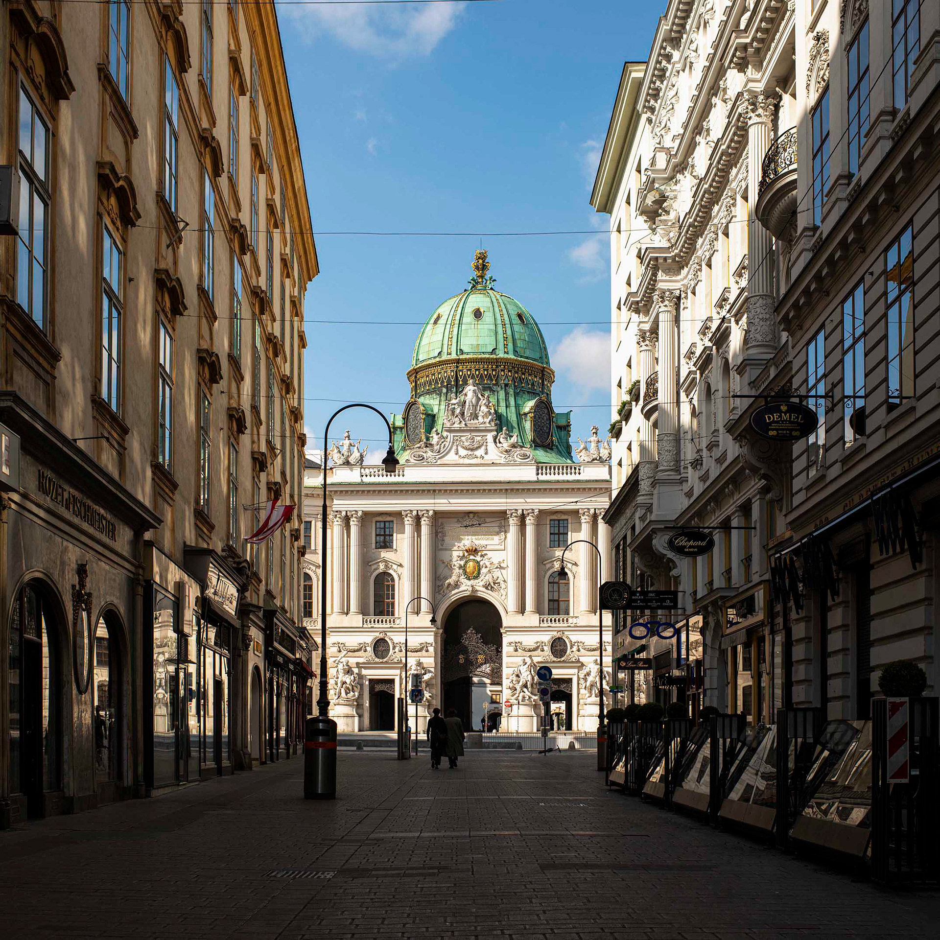 Kohlmarkt mit Hofburg, 1010