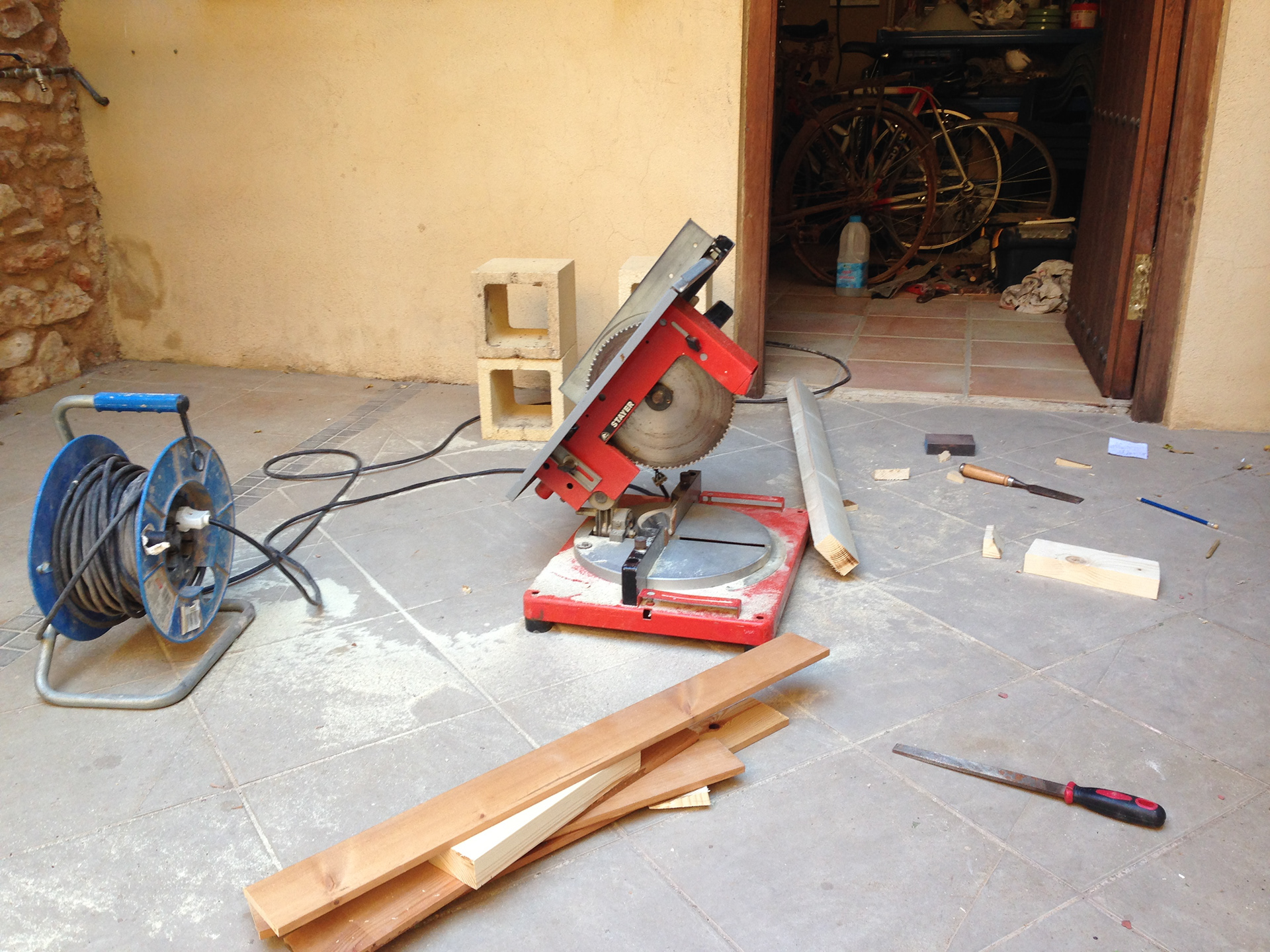 Corte de largueros estructura