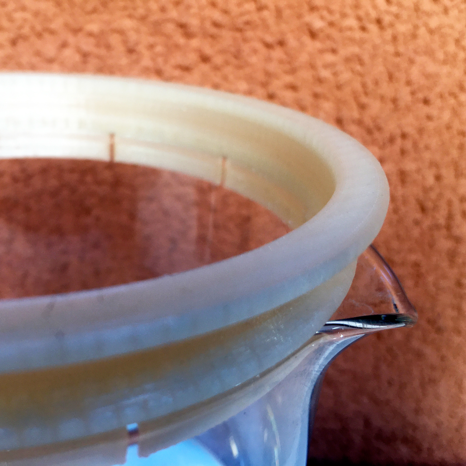 Pieza Soporte insertada en la jarra