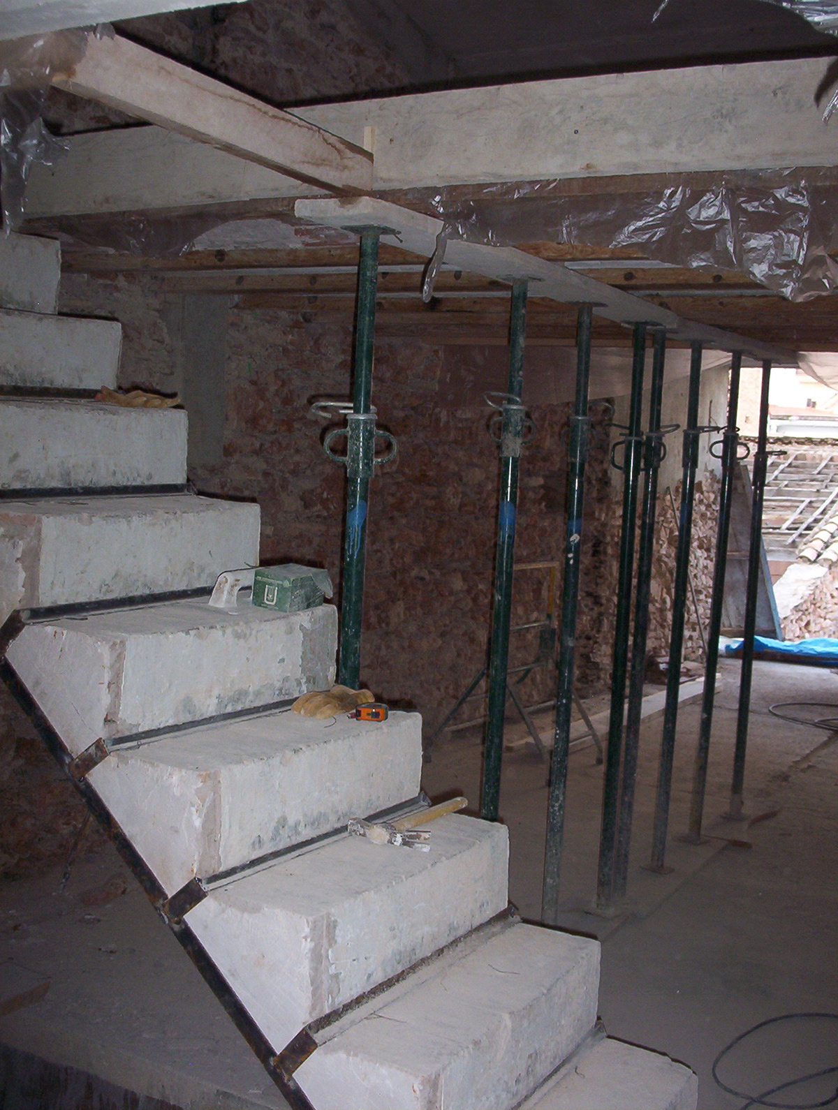 Preparación encofrado Altillo