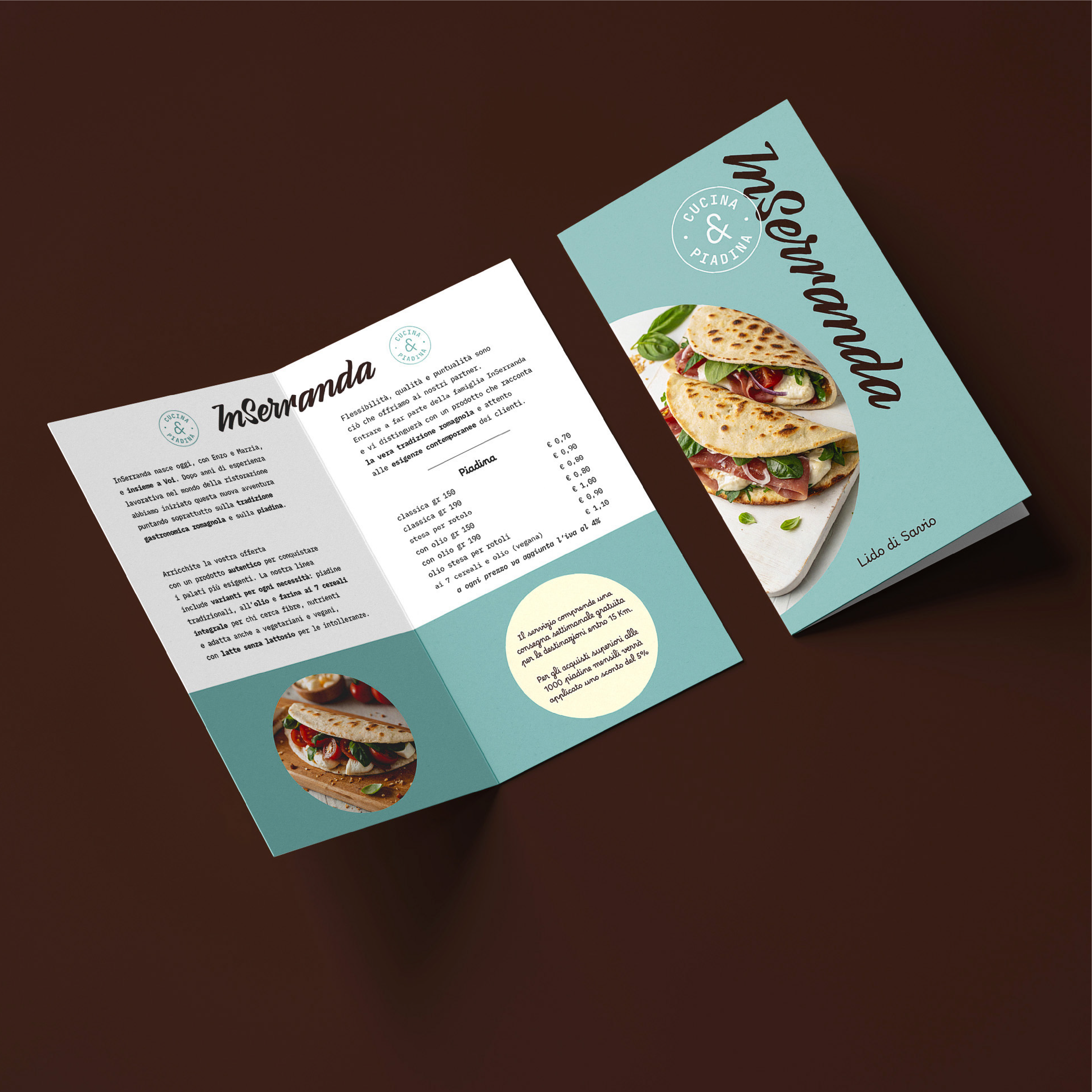 Foto delle brochure di presentazione per InSerranda, piccola ristorazione romagnola.