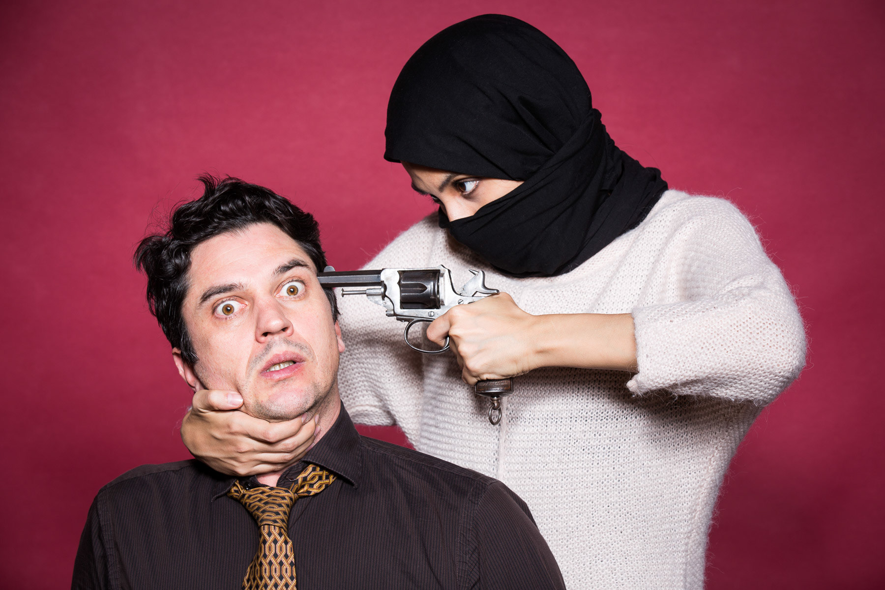 Michael Smulik, Maya Henselek in "Habe die Ehre"