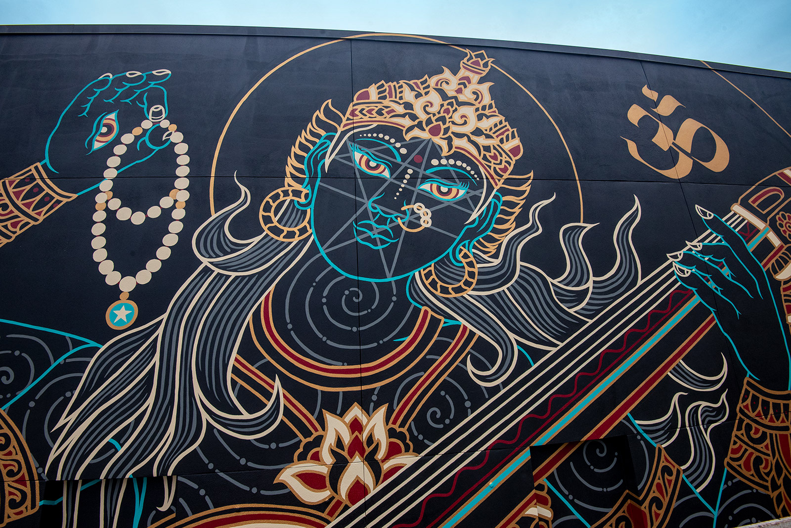 Mural: Urban Goddess - (Art Hotel 916), Mural: Urban Goddes…