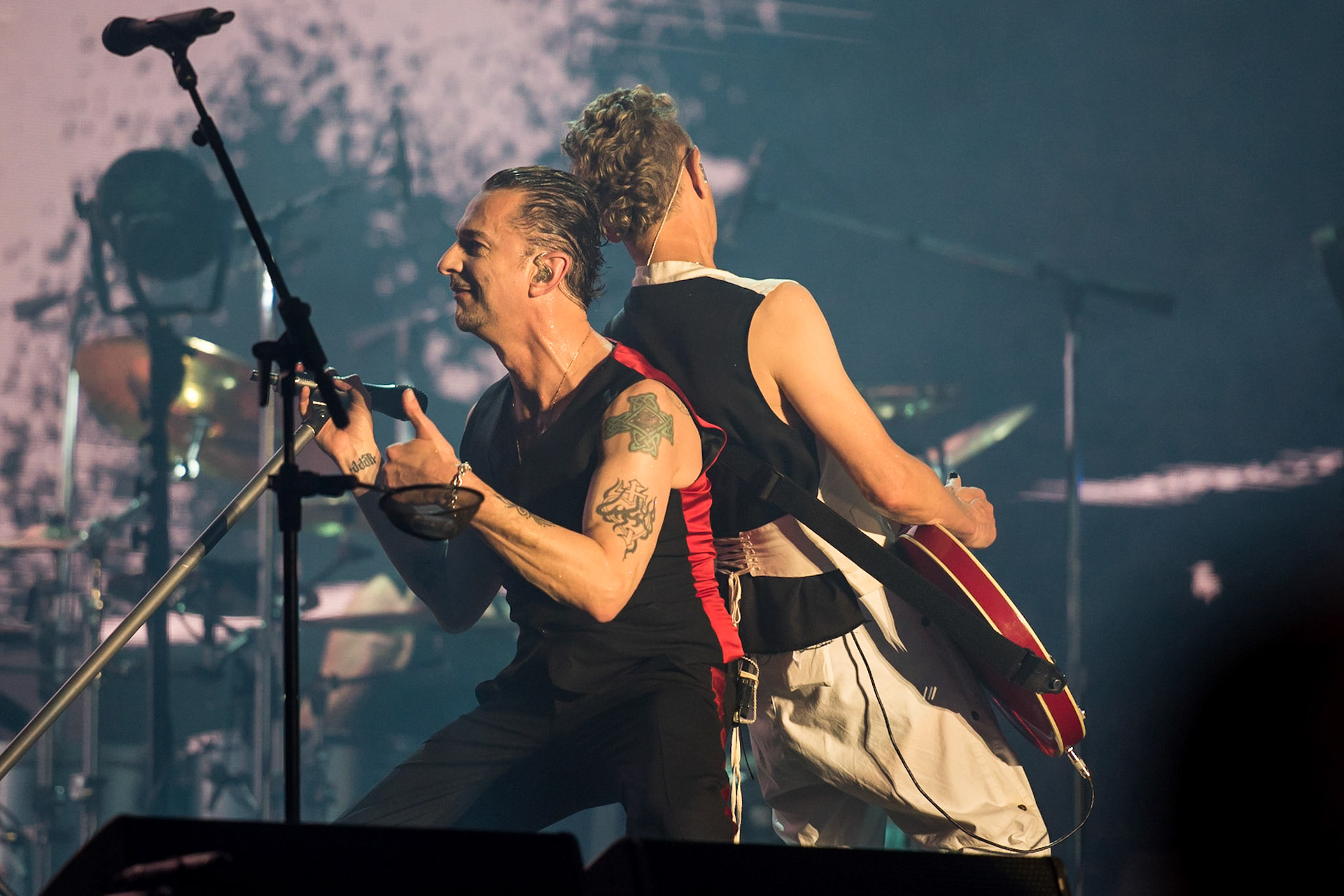 "DEPECHE MODE | MEMENTO MORI TOUR" 