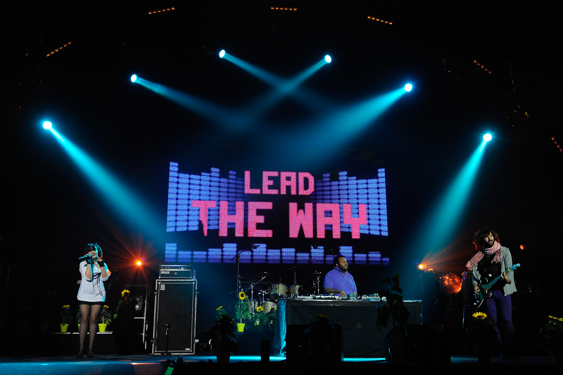 Carlos Jean in the Spring Pop Concert, organized by the top 40.
 The proceeds go to a ONG.04 June 2011. © Goyo Conde / Fotokallpress