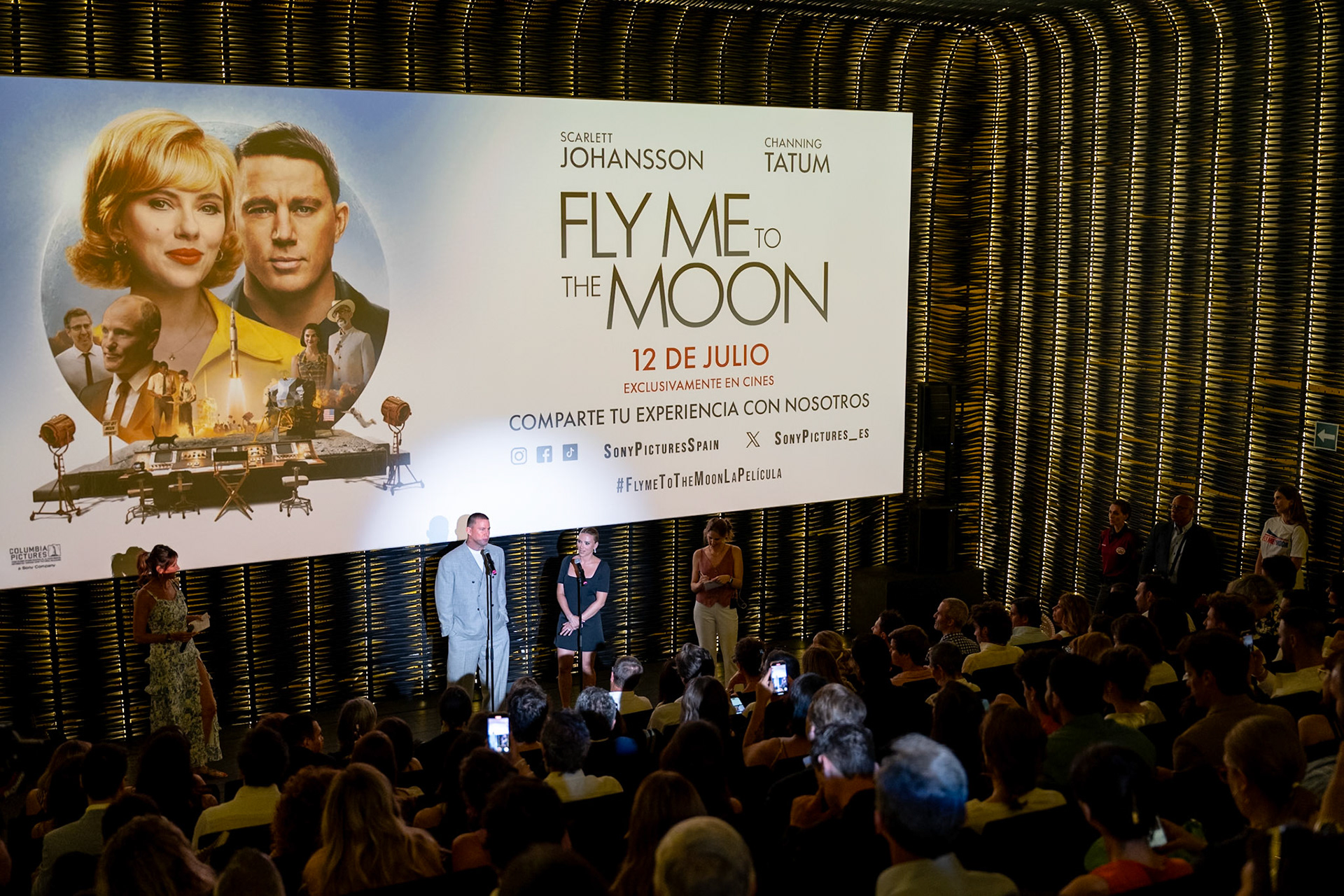 Premier Fly Me To The moon