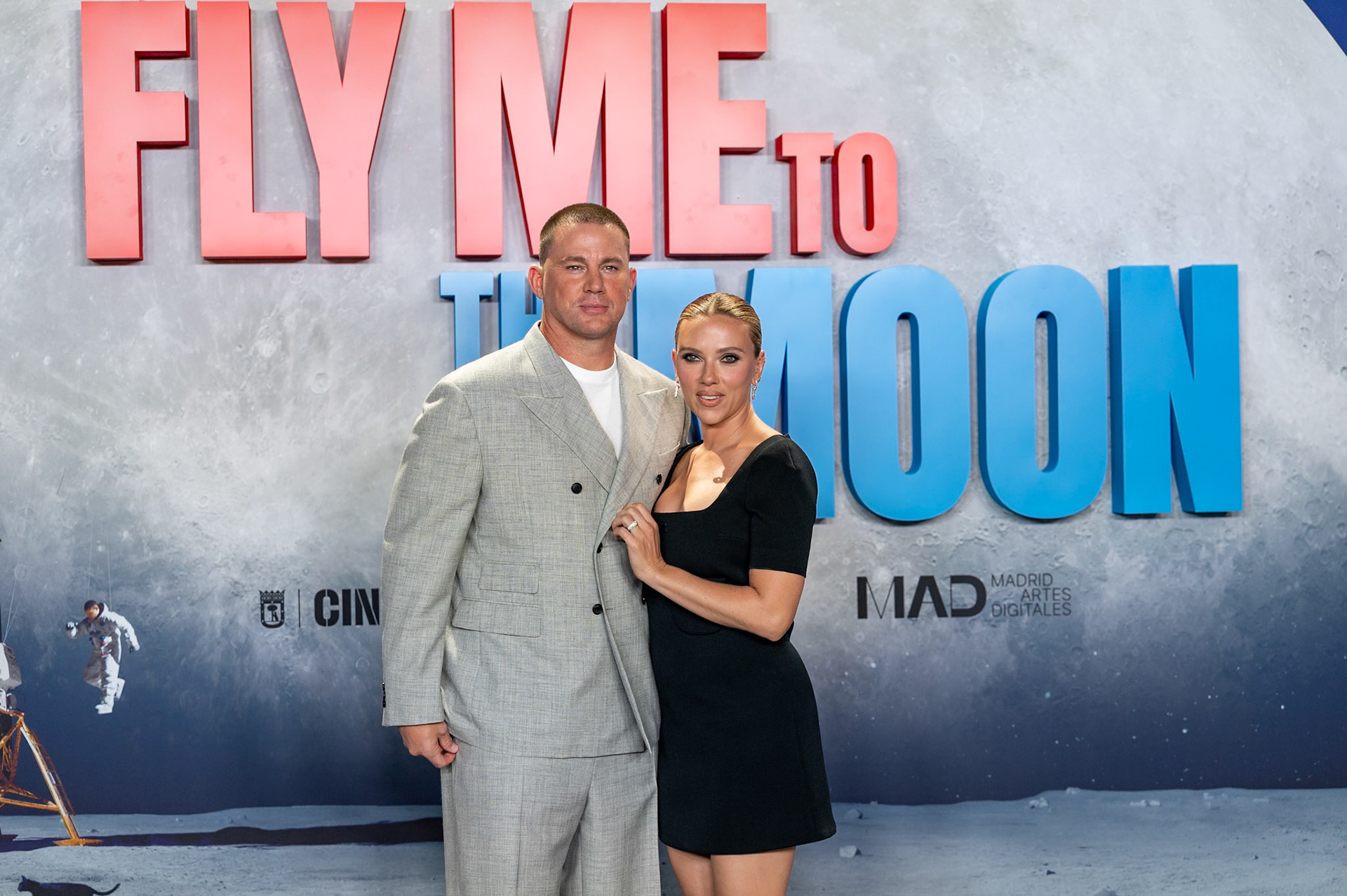 Premier Fly Me To The moon