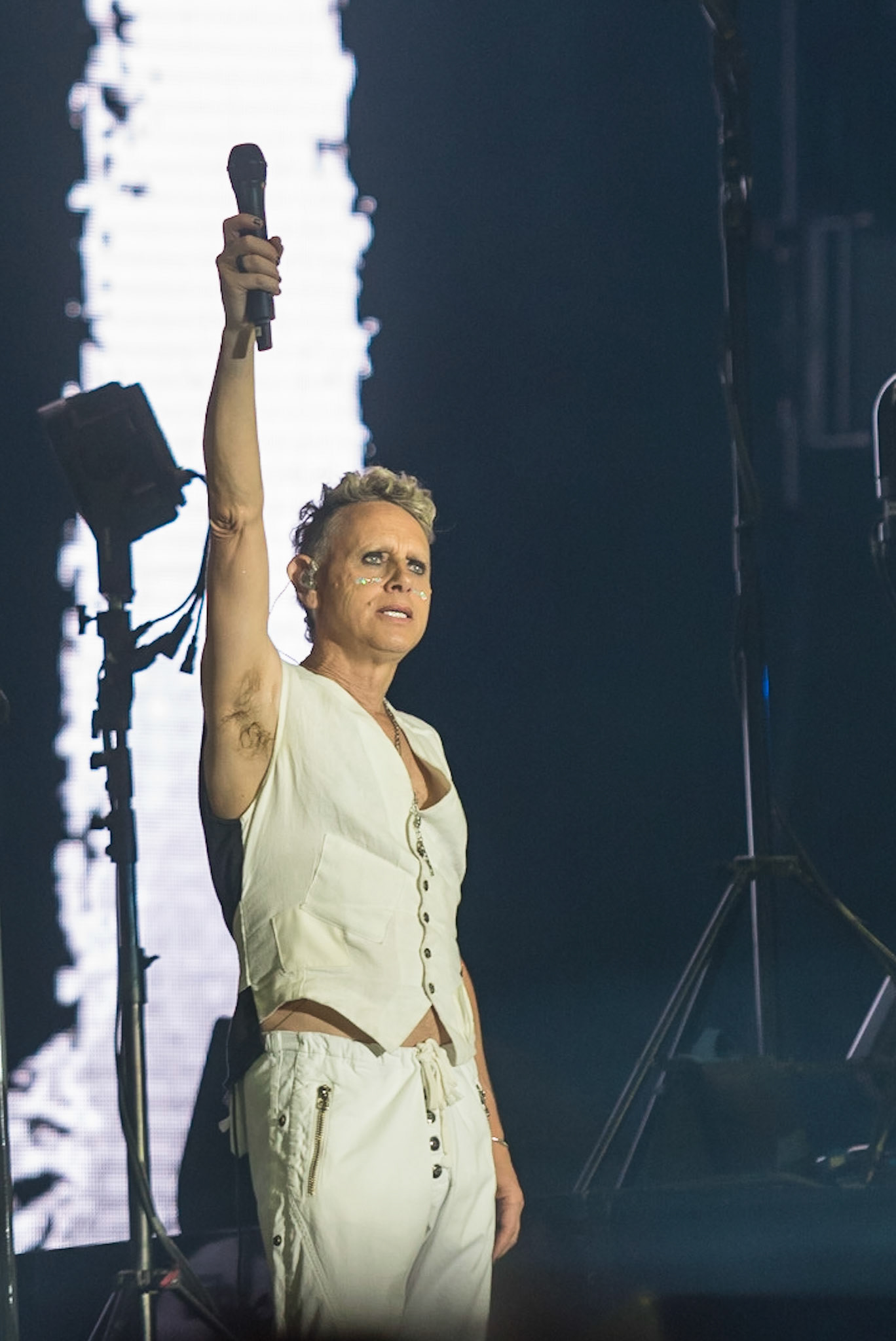 "DEPECHE MODE | MEMENTO MORI TOUR" 
