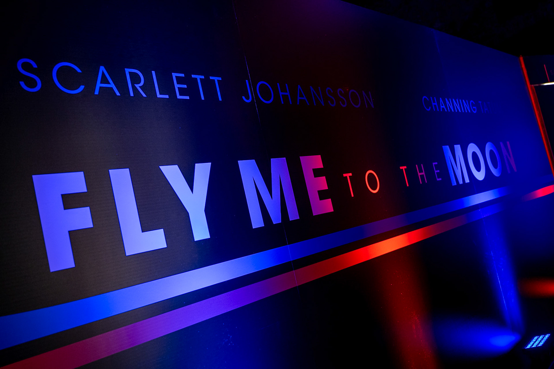 Premier Fly Me To The moon