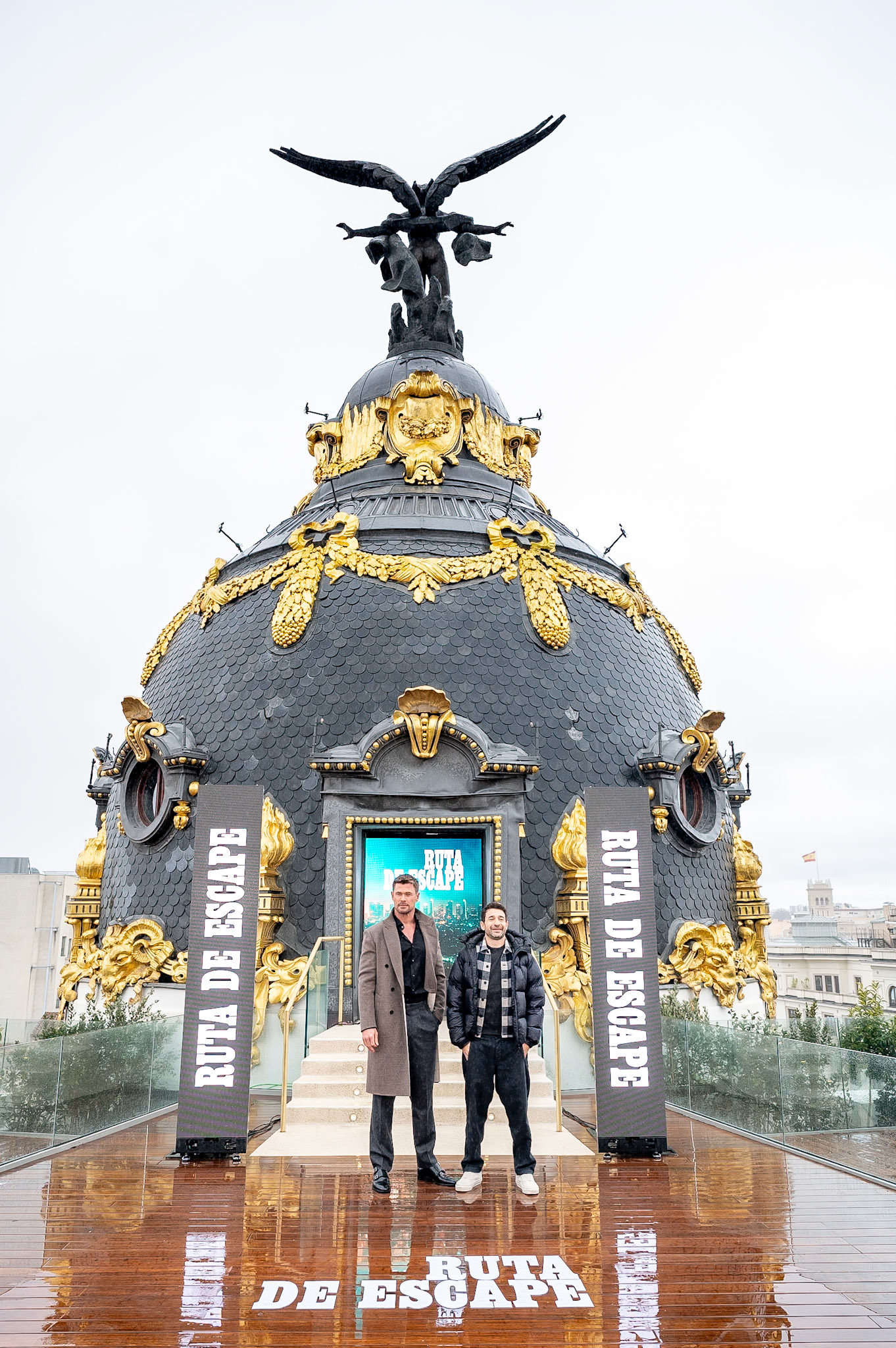 Madrid, Metropolitan Building. 27/01/2026 The Actor Chris Hemsworth and Director Burt Layton attend to the press. Photo SONY PICTURES SPAIN/Goyo Conde