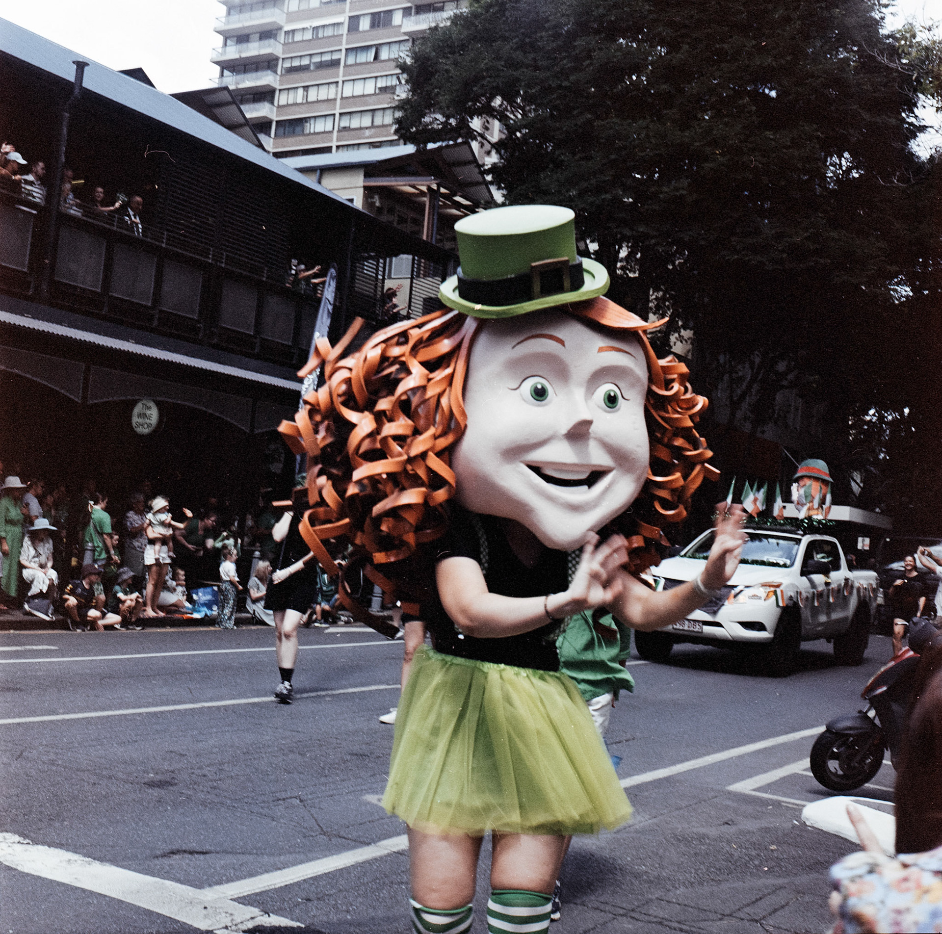 Lomography Metropolis