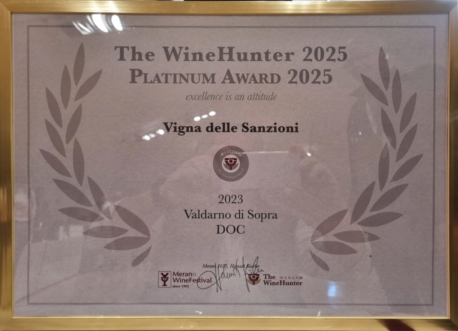 Attestato The Wine Hunter 2025 Platinum Award 2025 al Vigna delle Sanzioni Valdarno di Sopra DOC Sangiovese Riserva