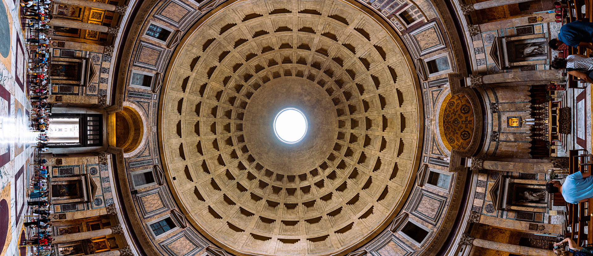 Panoramic view inside the Pantheon