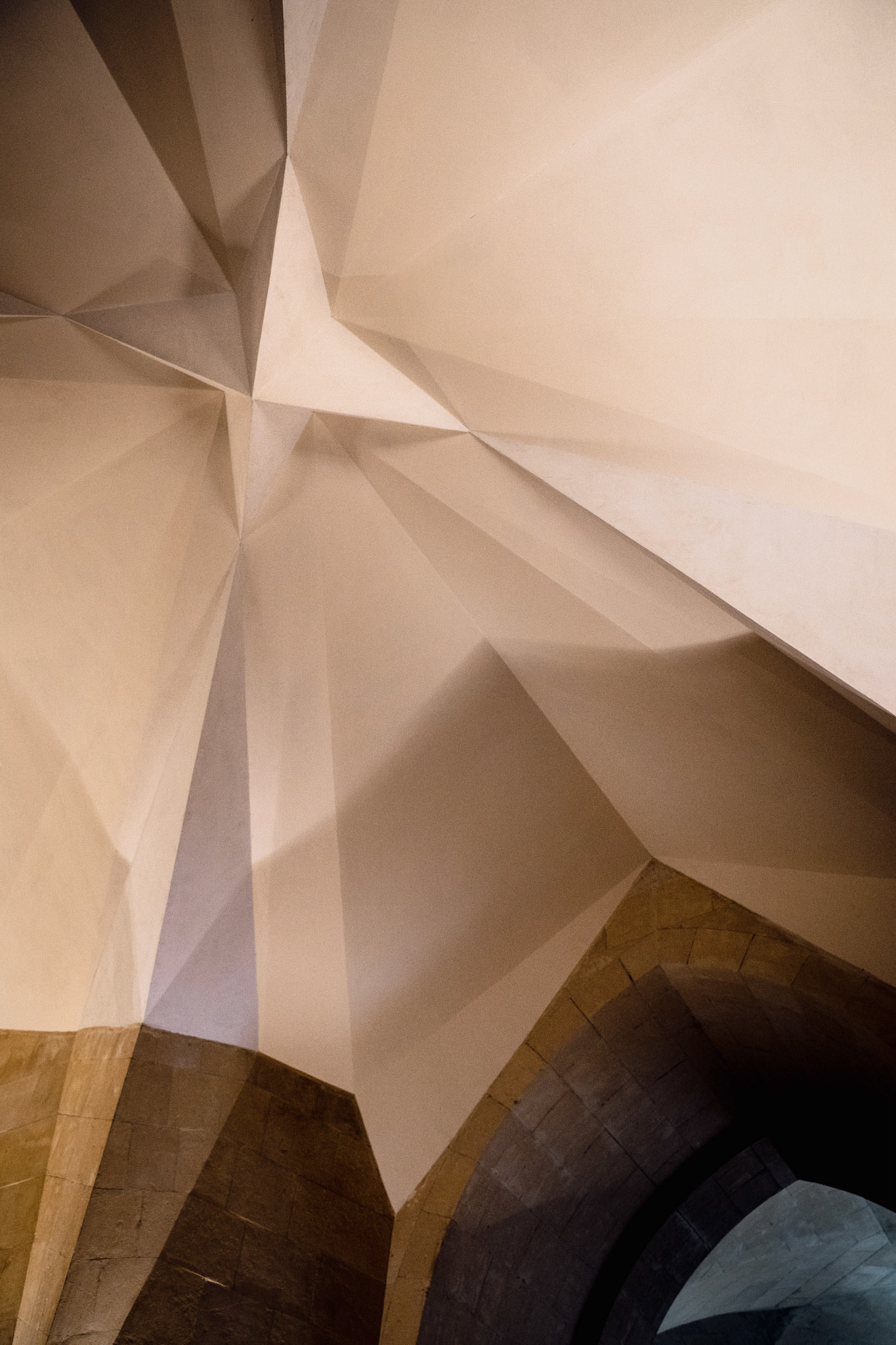 Ceiling design inside La Sagrada Família