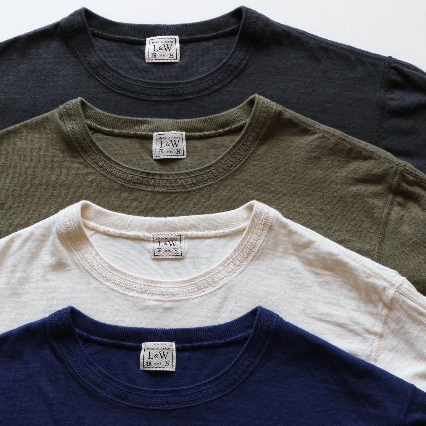 LRC1085 - TUCK STITCH RIBBED MILITARY CREWNECK