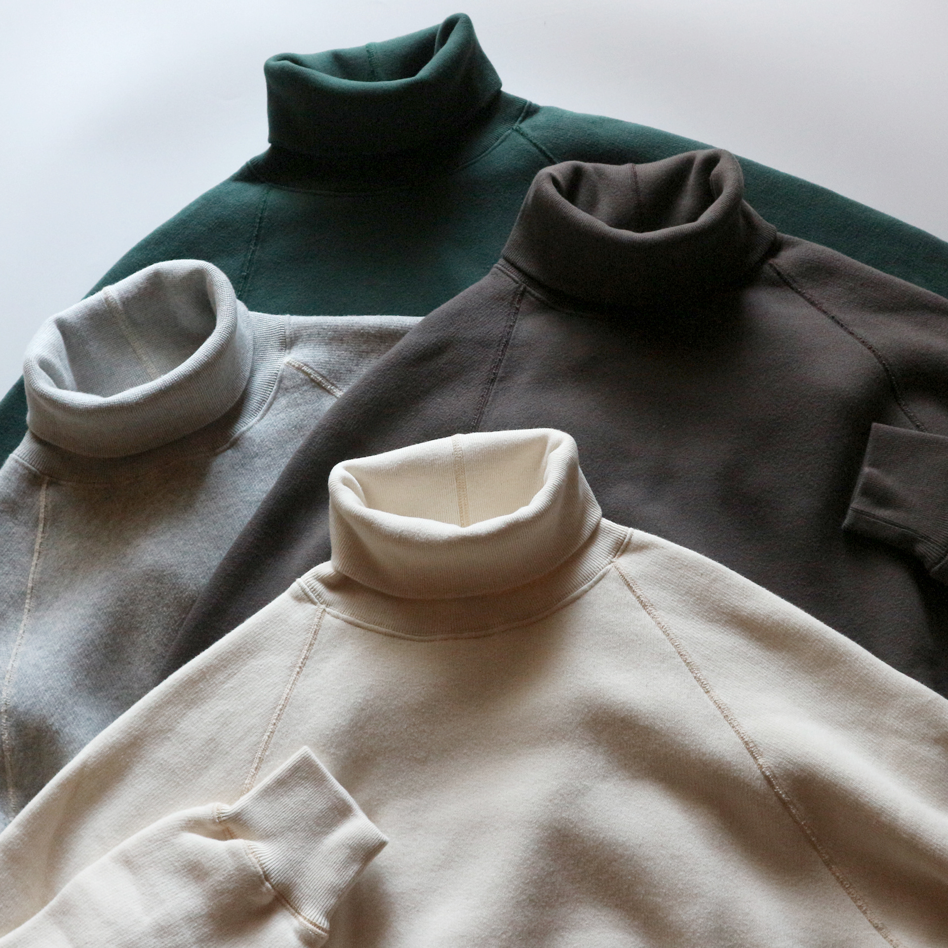 LCS1006 - SUPER FLUFFY KNIT RAGLAN TURTLENECK