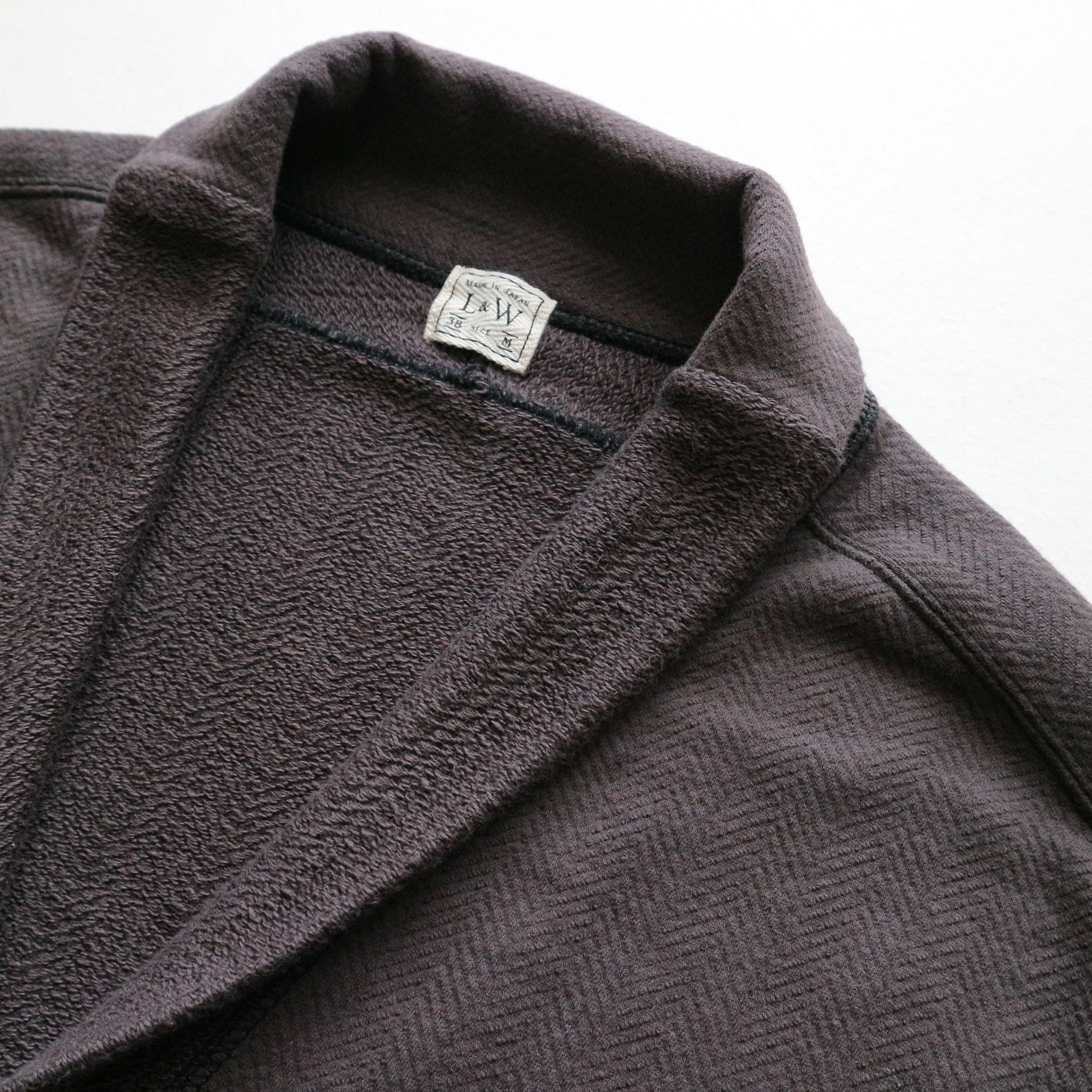 LRC1094 - HERRINGBONE PILE SHAWL COLLAR CARDIGAN