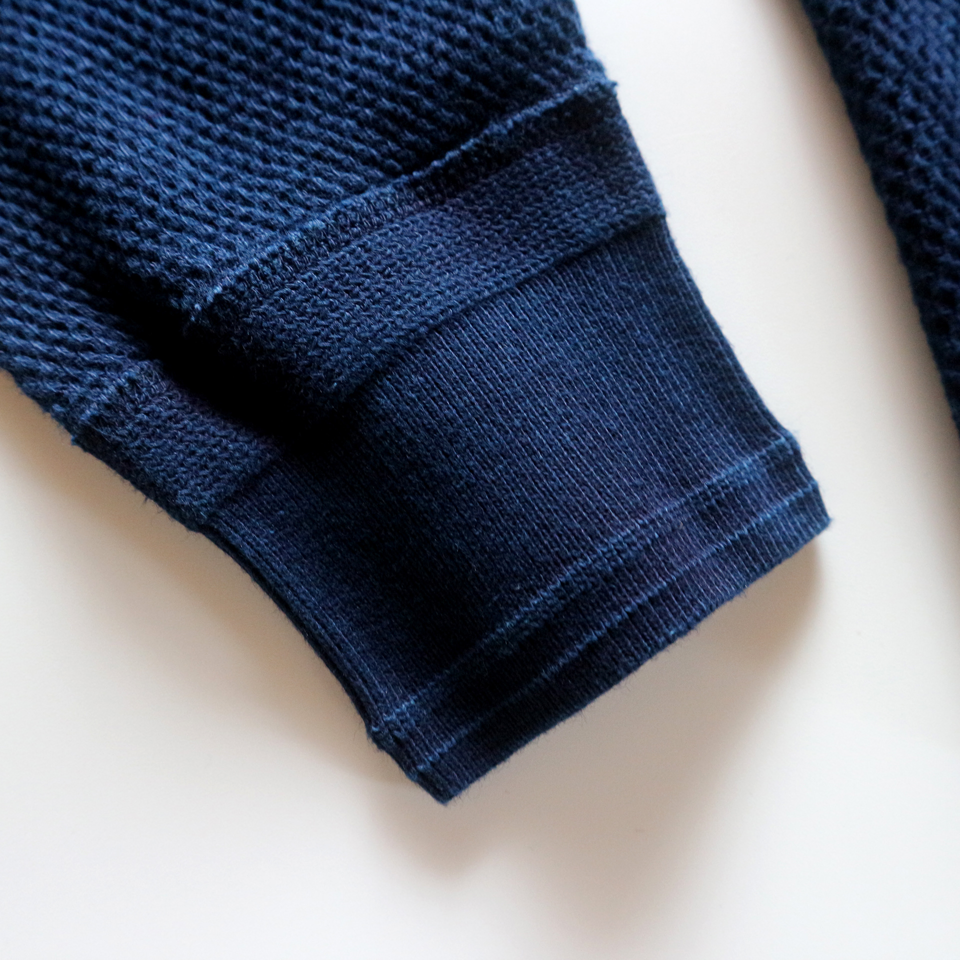 ODLW017 - INDIGO DYED DOUBLE FACE HEX HONEYCOMB THERMAL CREWNECK