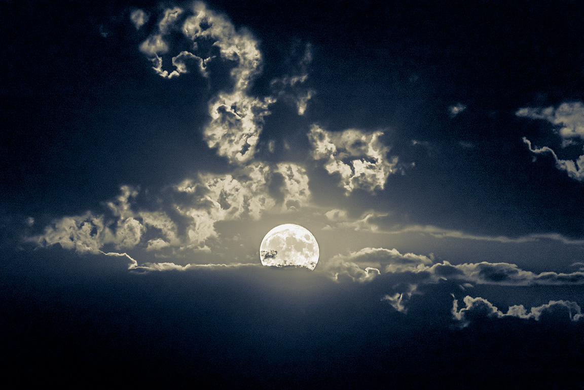 Peek-a-Boo Full Moon