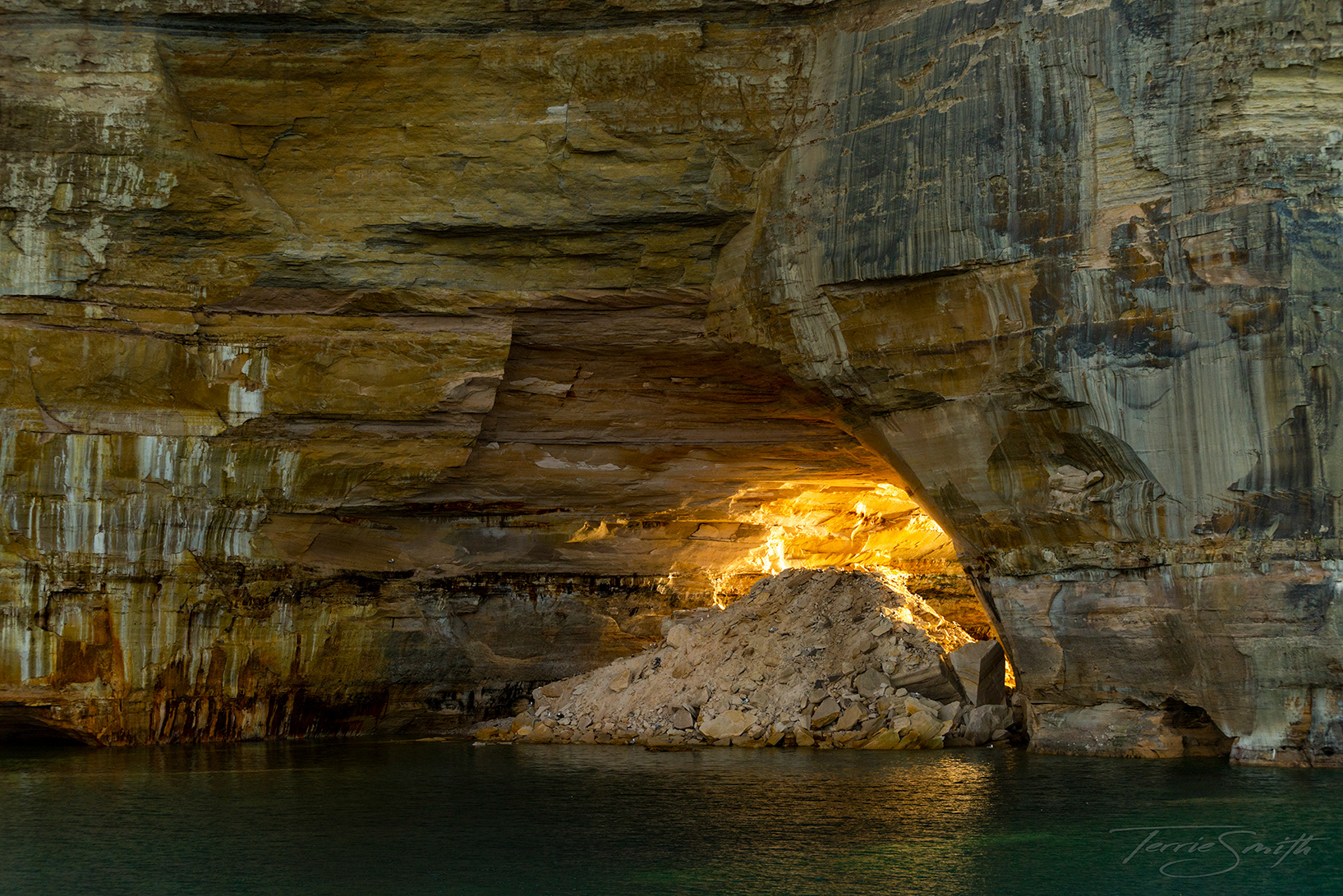 Grand Portal at Pictured Rocks Nat'l Lakeshore, MI - June 2019