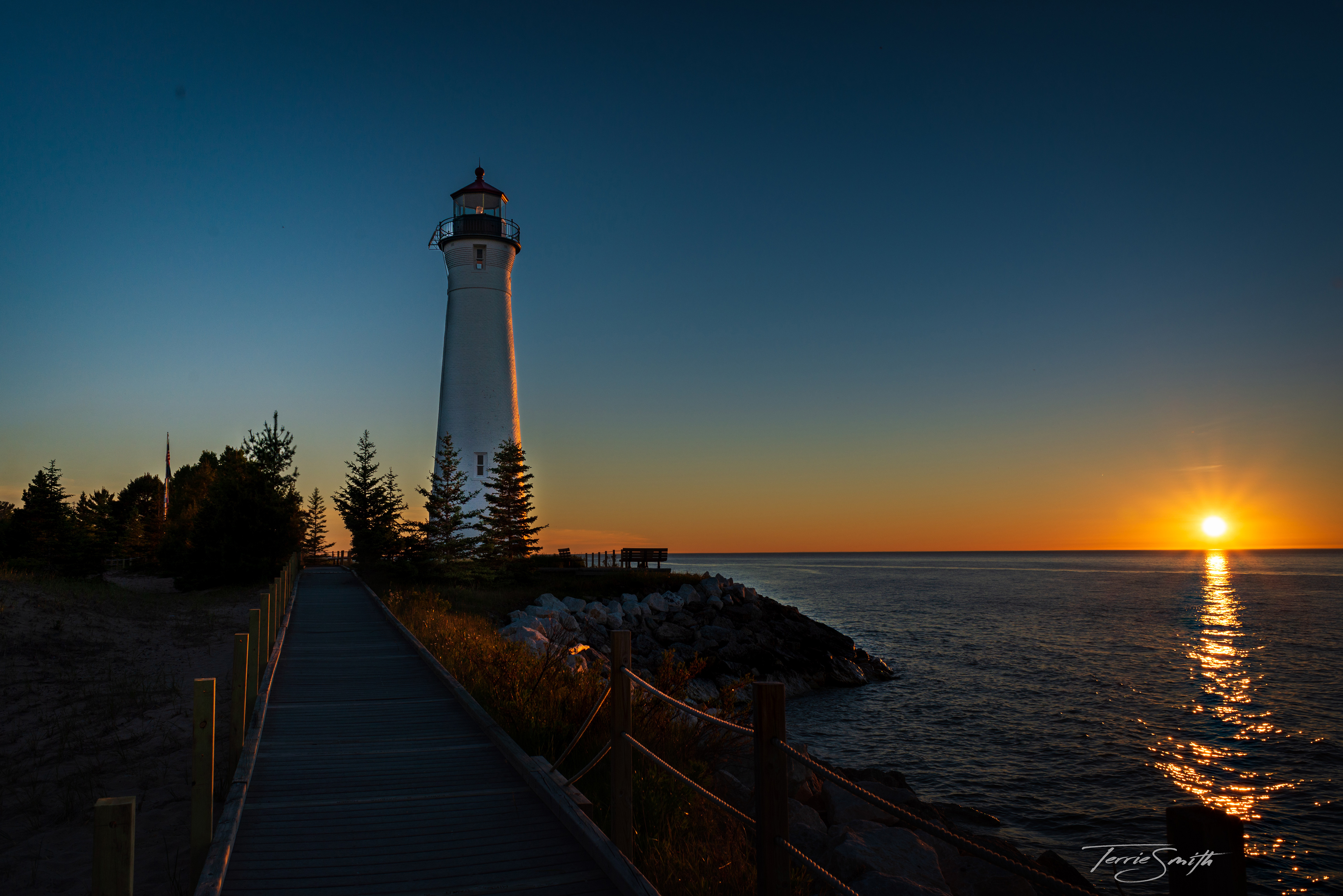 Sunset at Crisp Point Lighthouse 2018